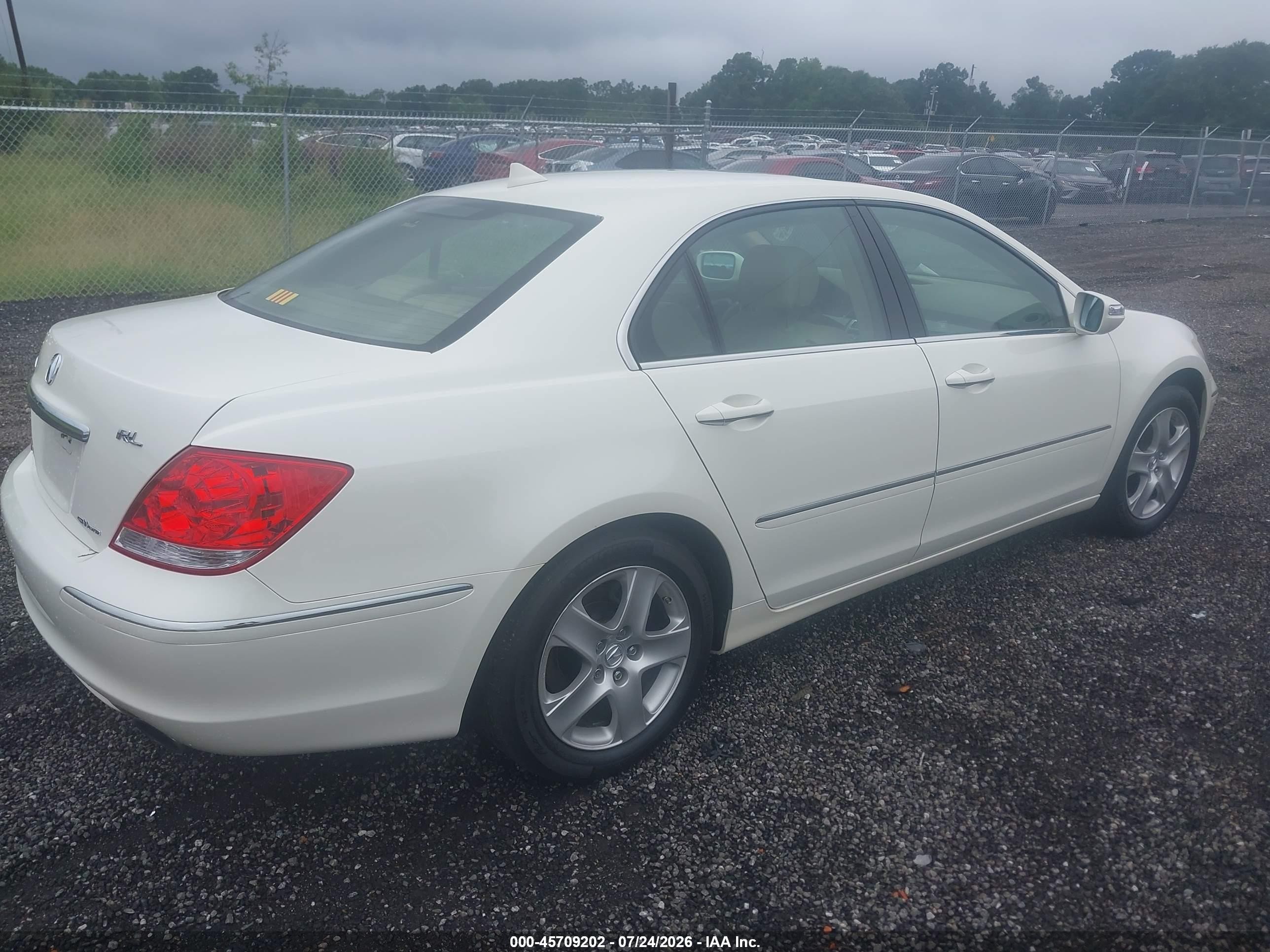 2005 Acura Rl 3.5 White vin: JH4KB16595C008954
