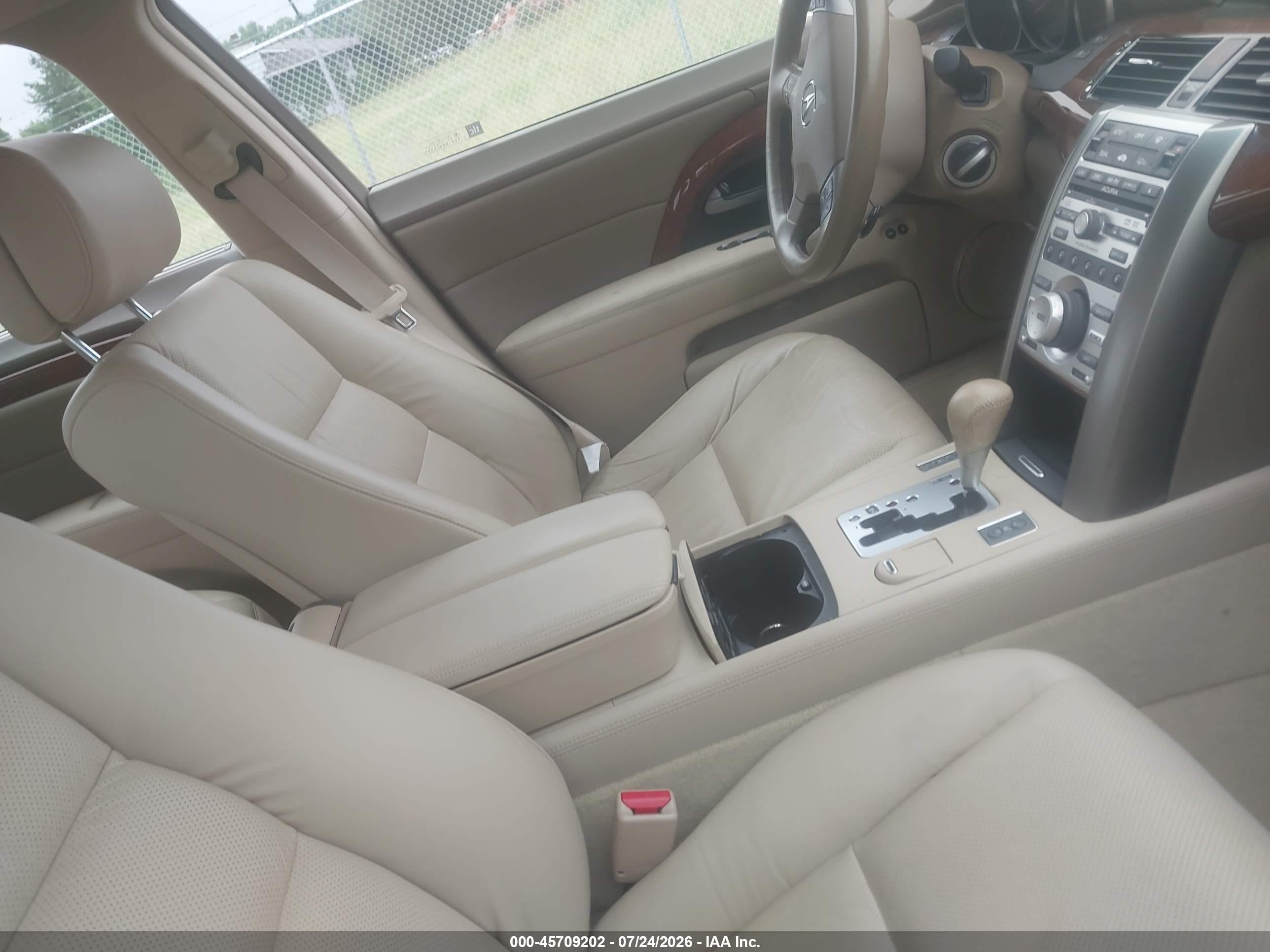 2005 Acura Rl 3.5 White vin: JH4KB16595C008954