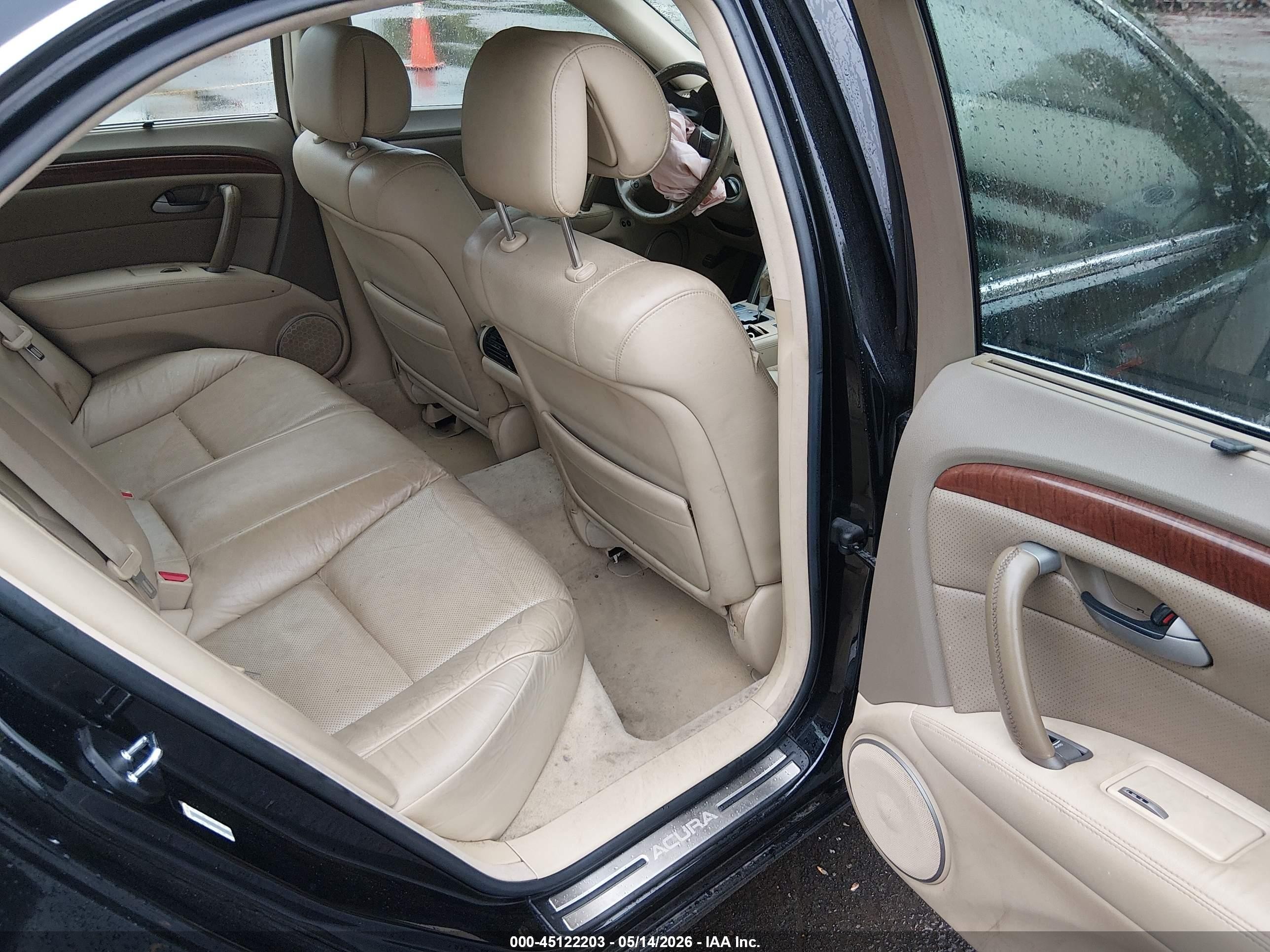 2005 Acura Rl 3.5 Black vin: JH4KB16595C011045