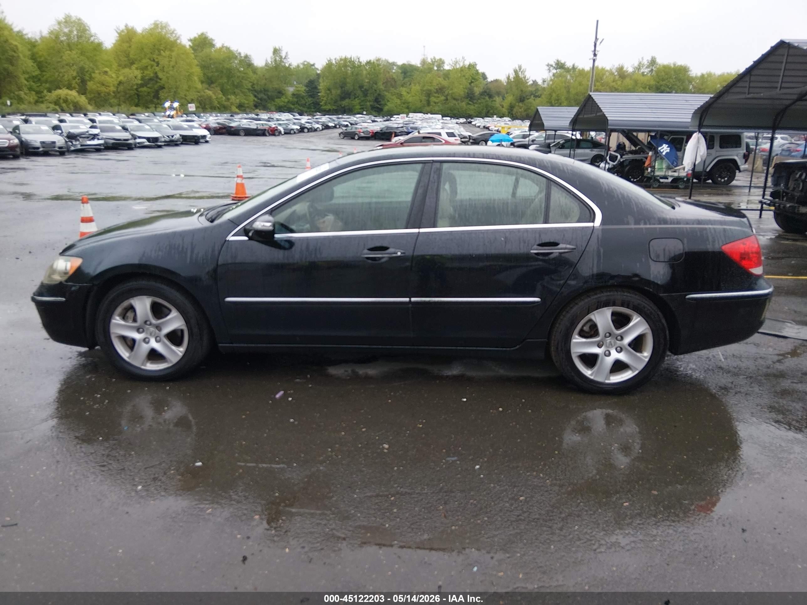 2005 Acura Rl 3.5 Black vin: JH4KB16595C011045