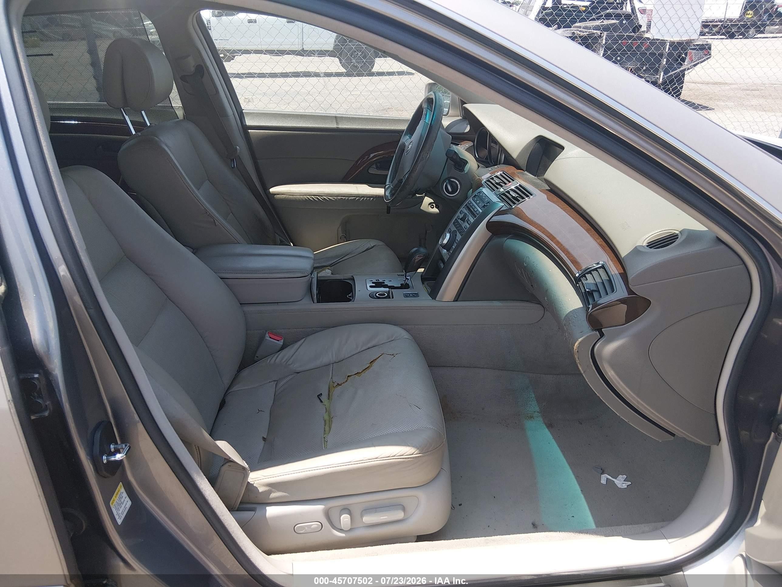 2006 Acura Rl 3.5 Gold vin: JH4KB16596C010091