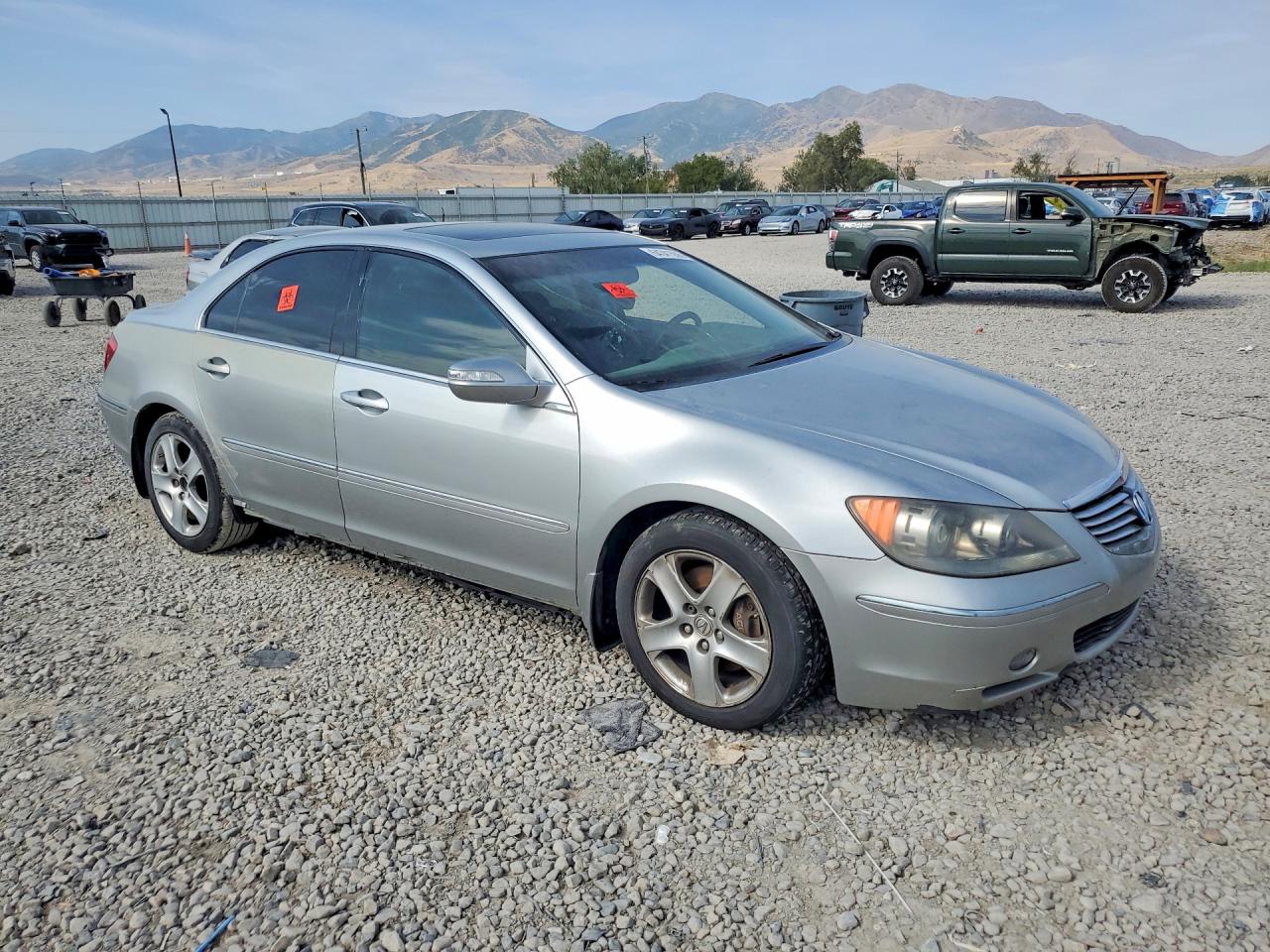 2008 Acura Rl Gray vin: JH4KB16618C002272