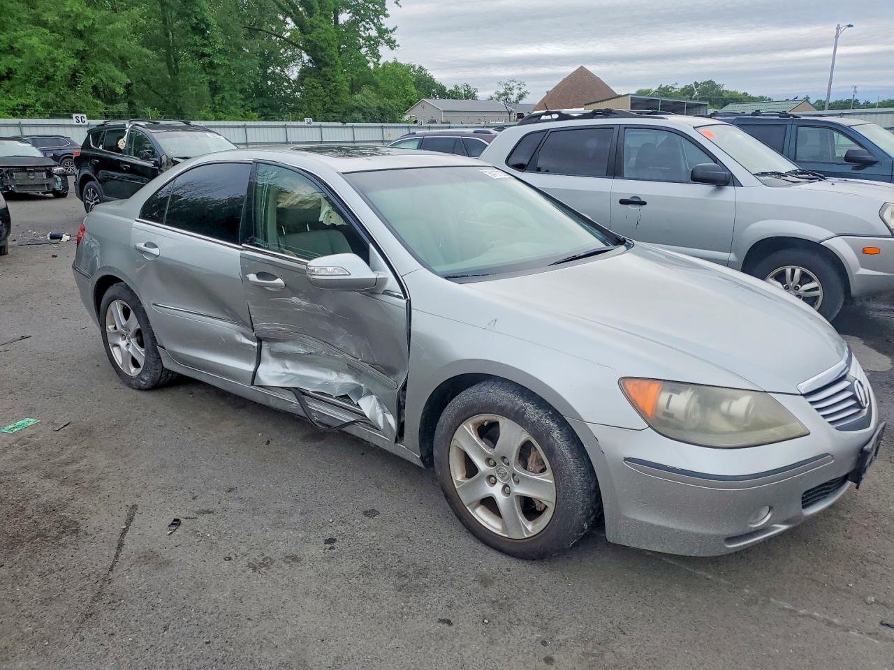 2007 Acura Rl Silver vin: JH4KB16627C004143