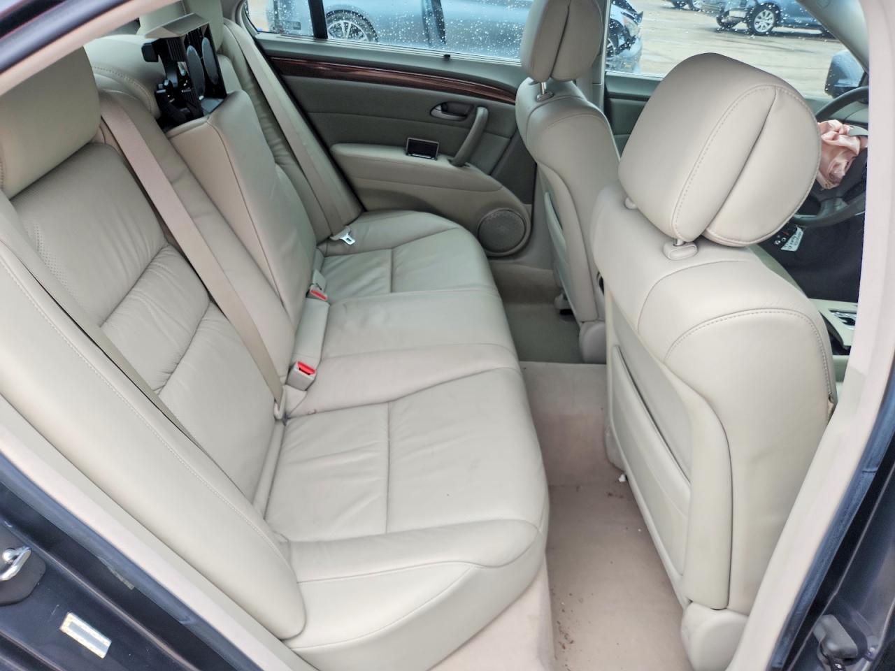 2008 Acura Rl Gray vin: JH4KB16628C001826