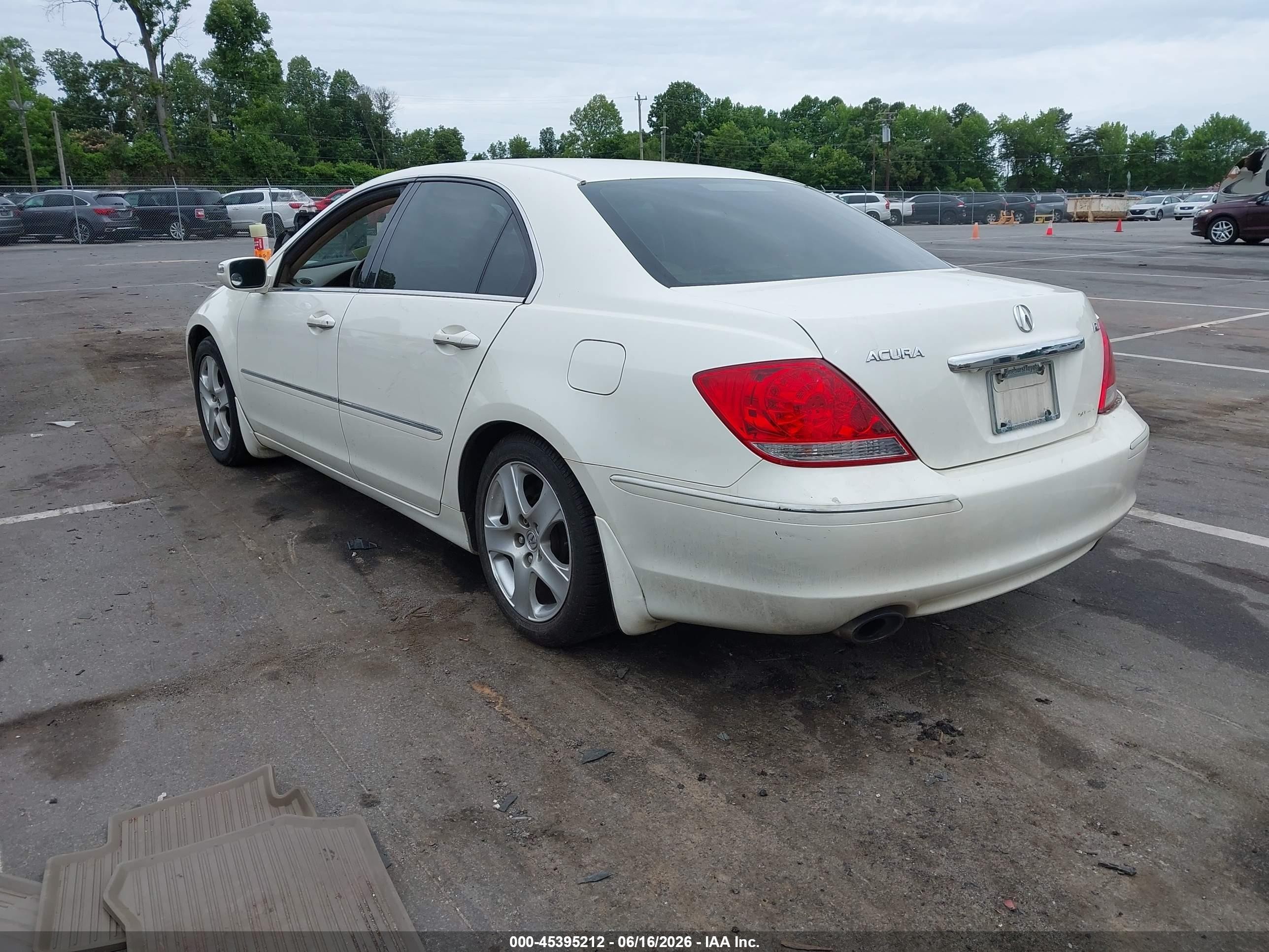 2008 Acura Rl 3.5 White vin: JH4KB16638C001950