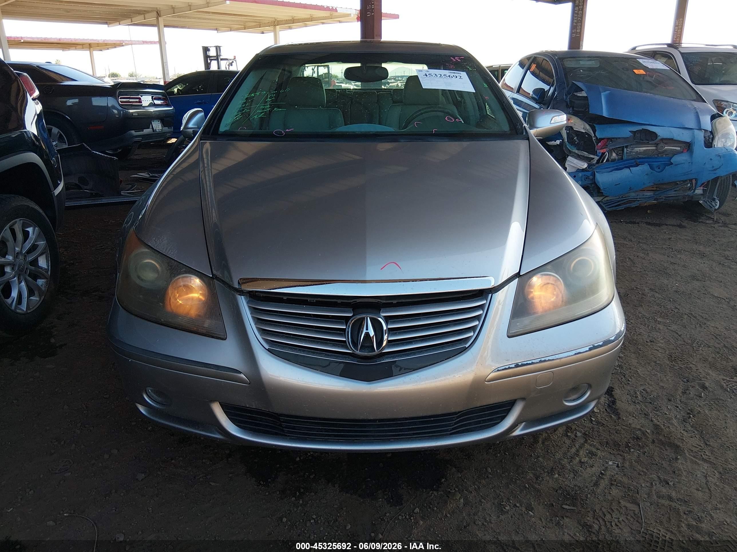 2008 Acura Rl 3.5 Silver vin: JH4KB16638C001981