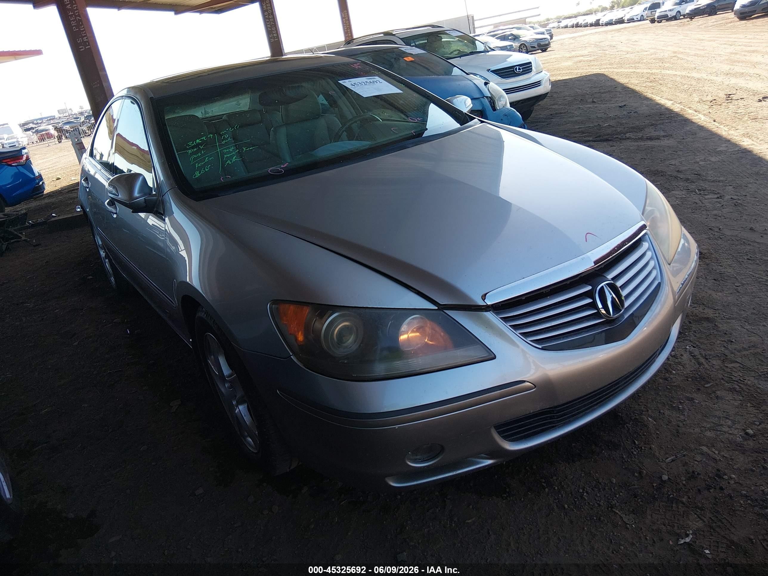 2008 Acura Rl 3.5 Silver vin: JH4KB16638C001981