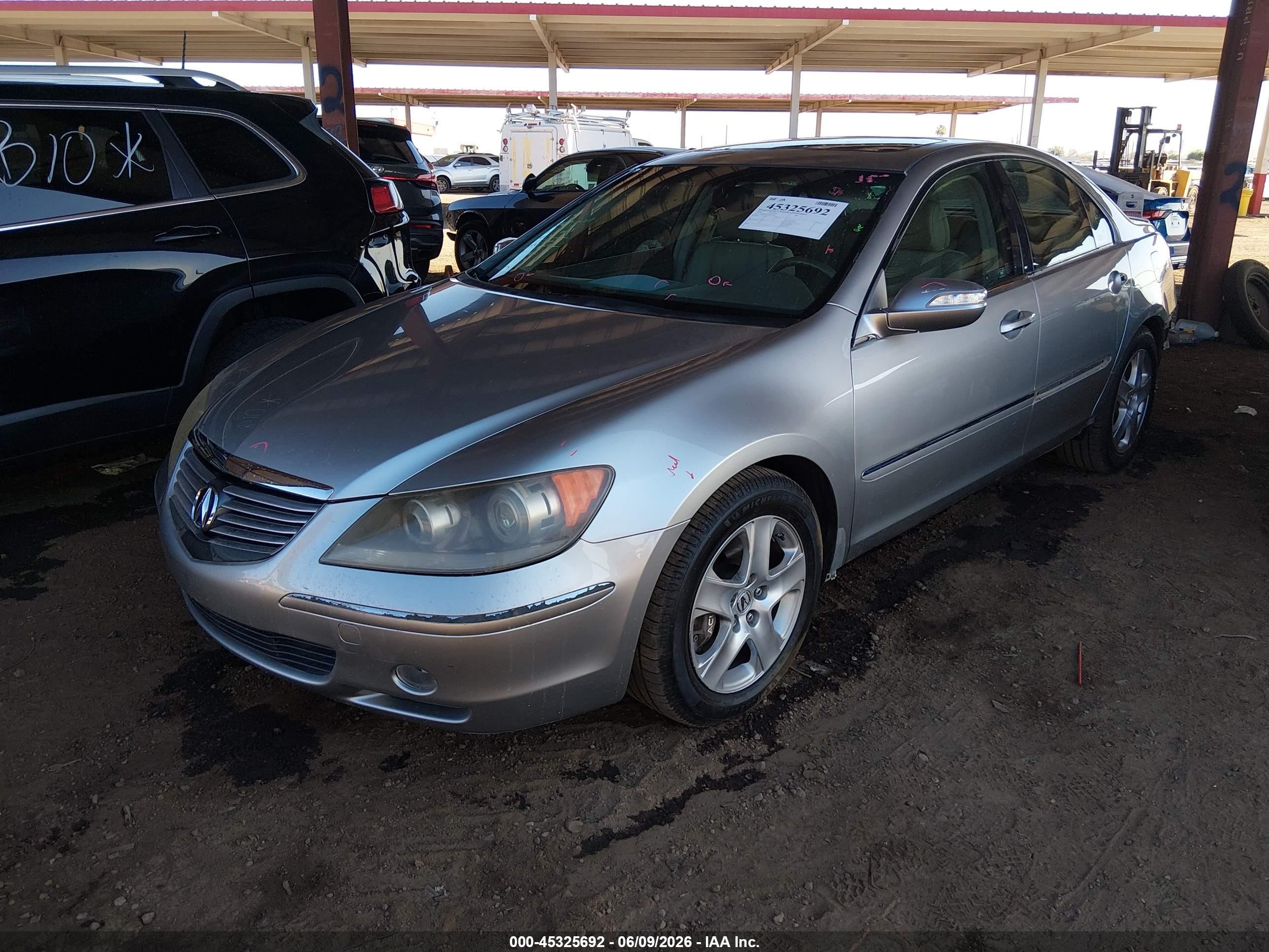 2008 Acura Rl 3.5 Silver vin: JH4KB16638C001981