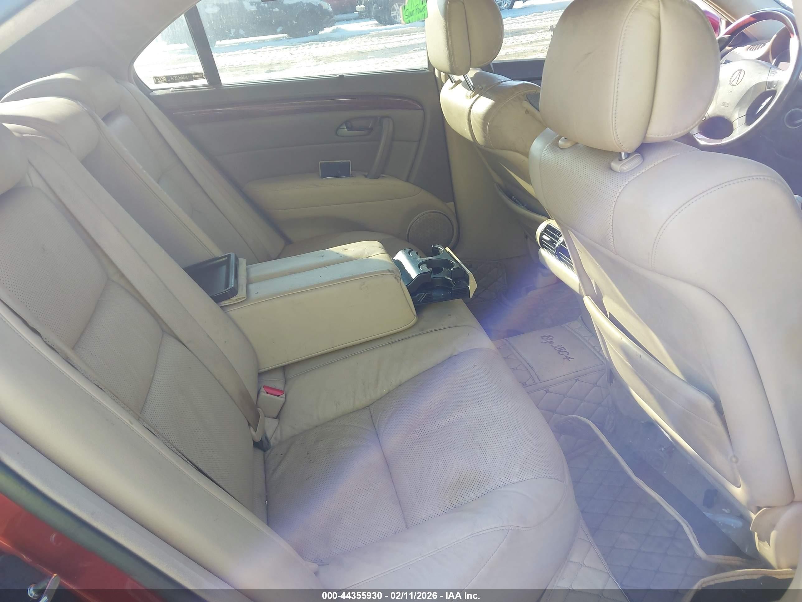 2008 Acura Rl 3.5 Red vin: JH4KB16638C004024