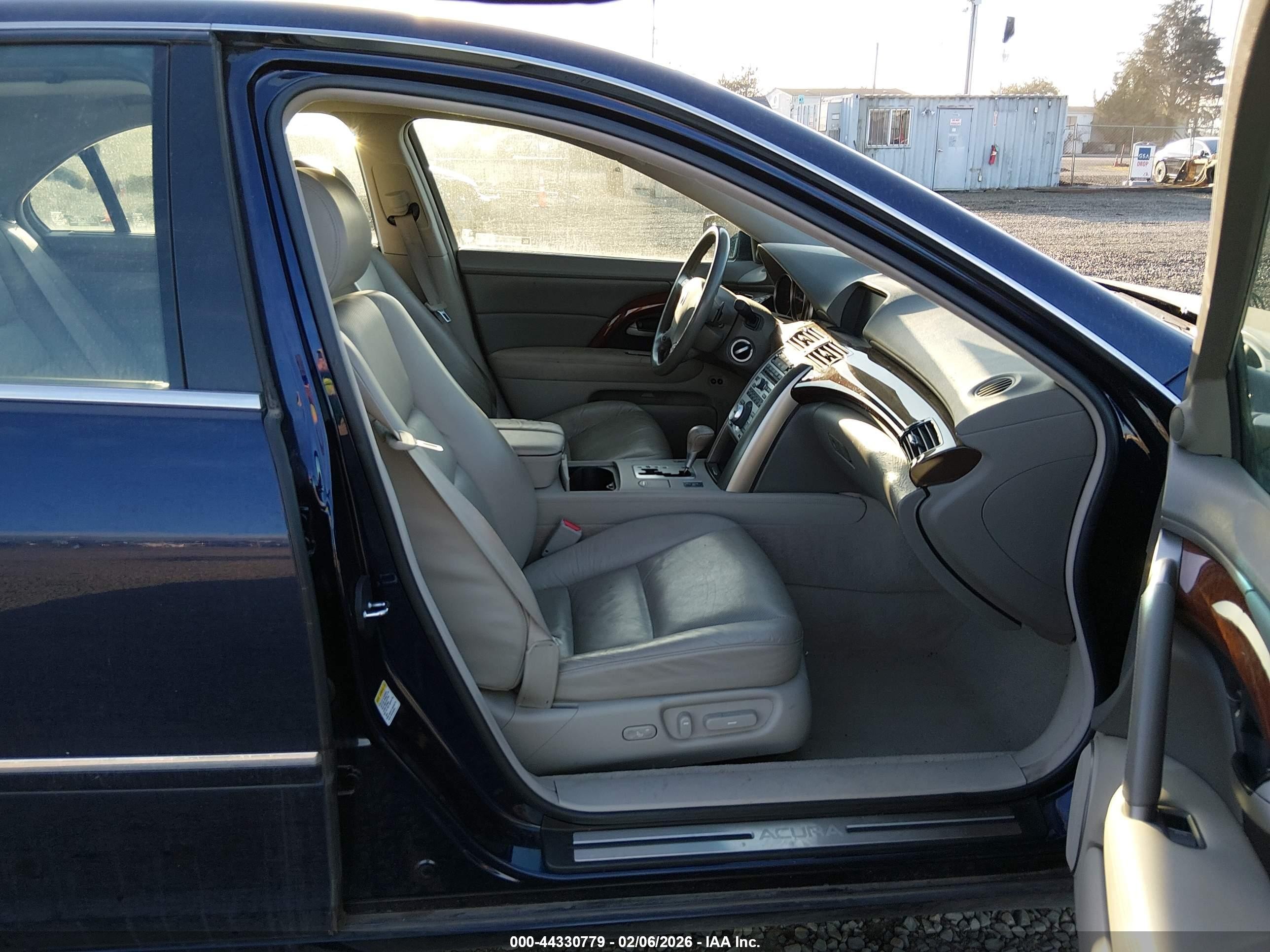 2008 Acura Rl 3.5 Dark Blue vin: JH4KB16648C000001