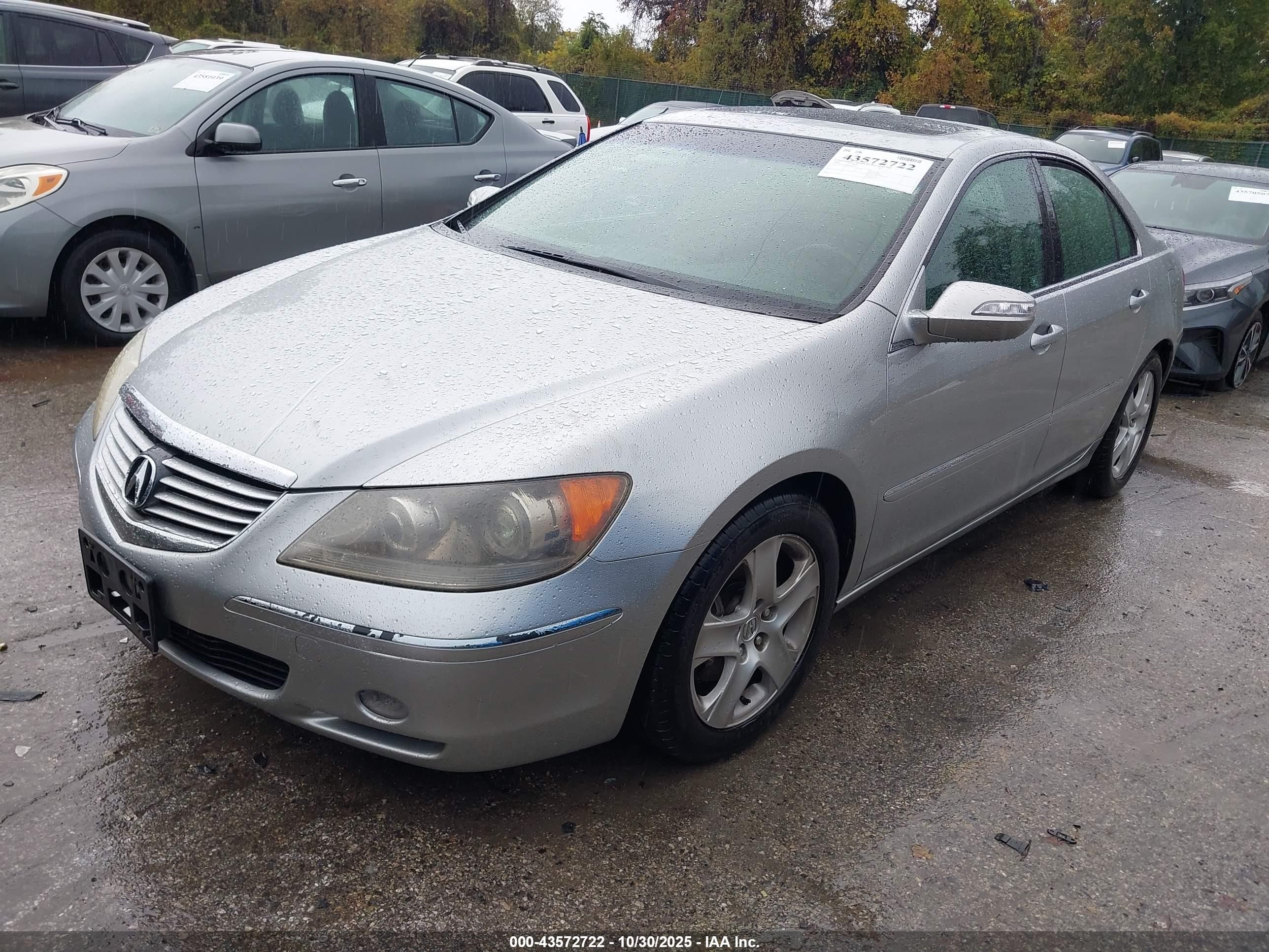 2008 Acura Rl 3.5 Серебряный vin: JH4KB16648C000841