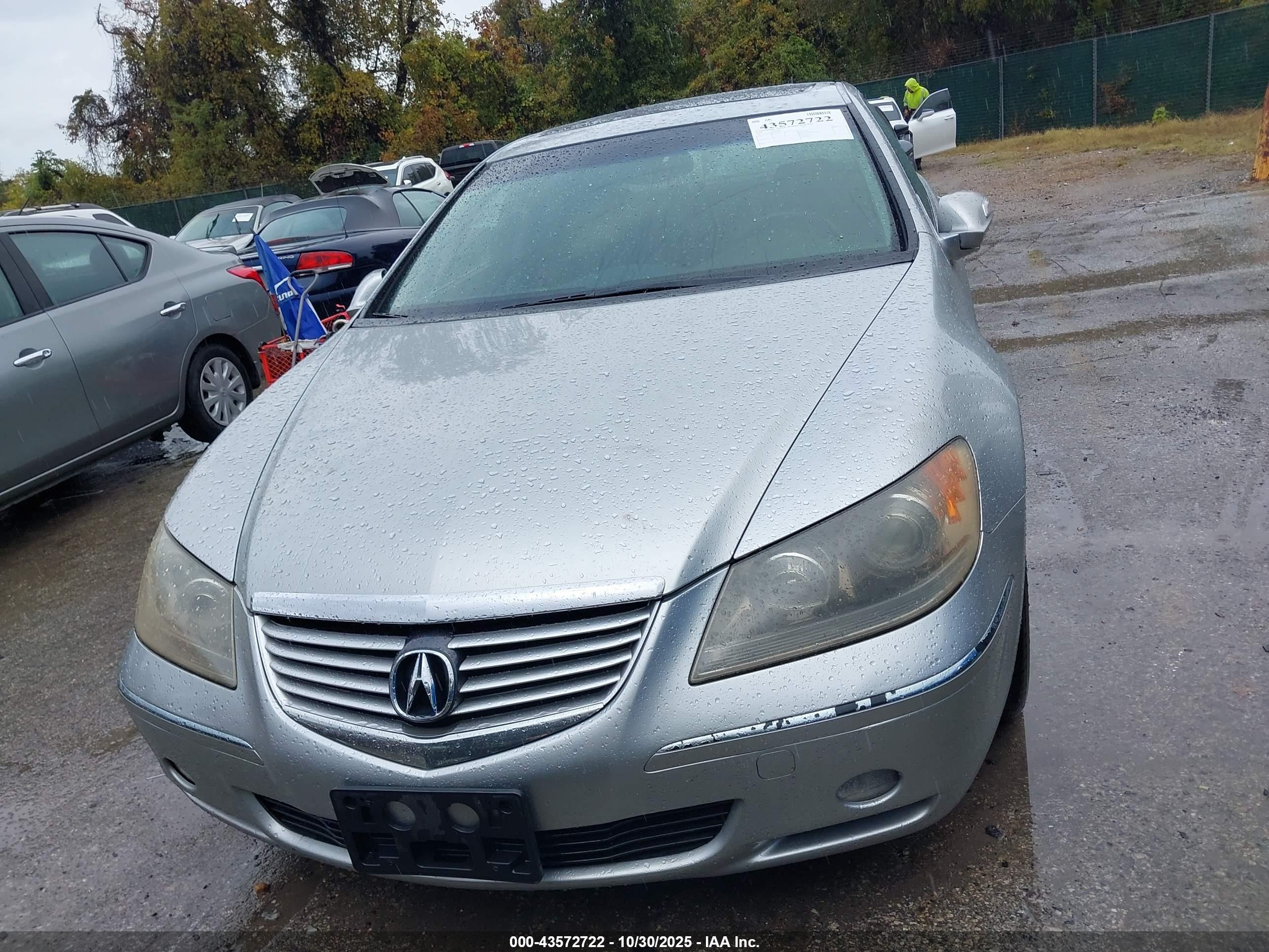 2008 Acura Rl 3.5 Серебряный vin: JH4KB16648C000841