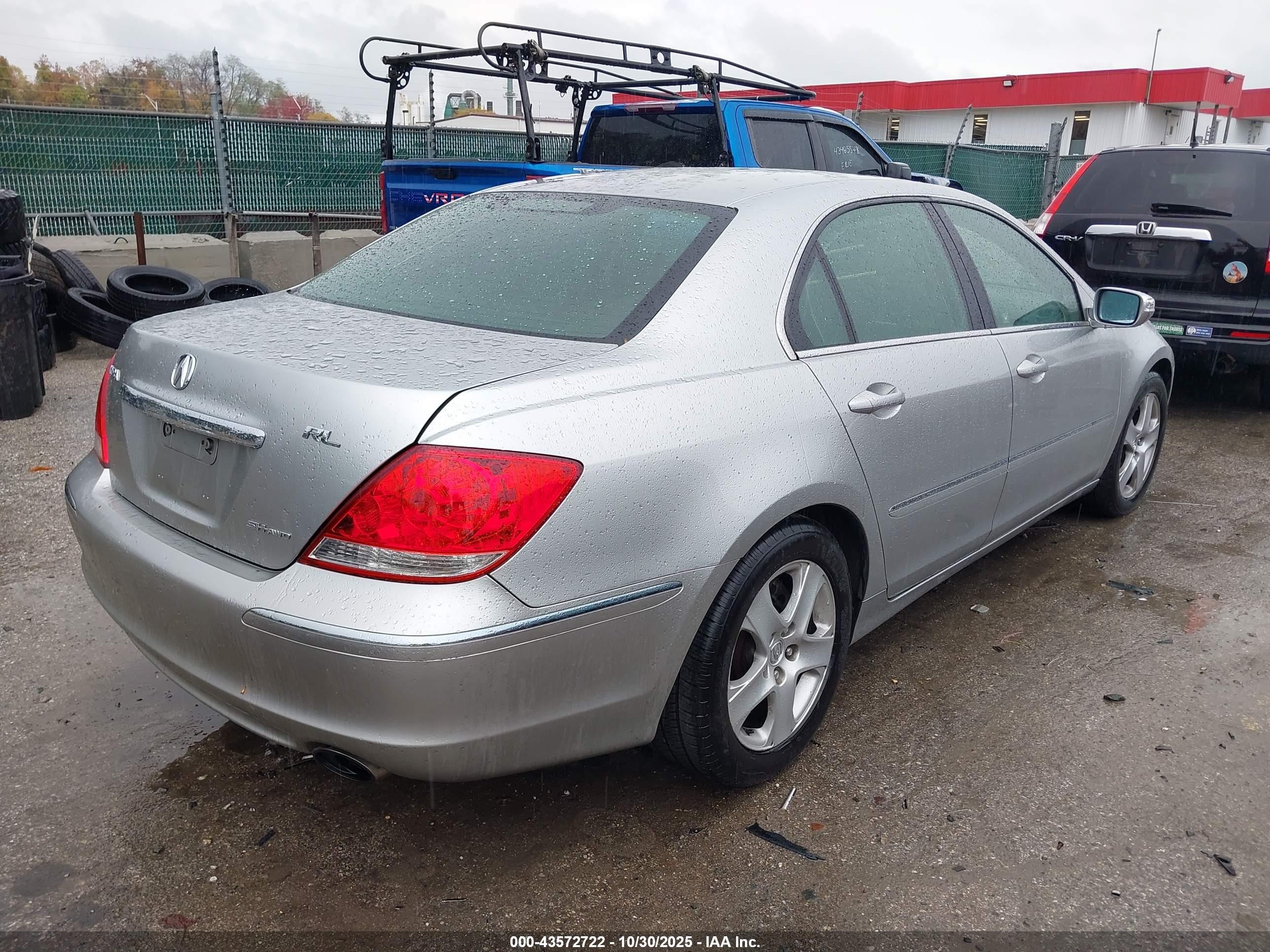 2008 Acura Rl 3.5 Серебряный vin: JH4KB16648C000841