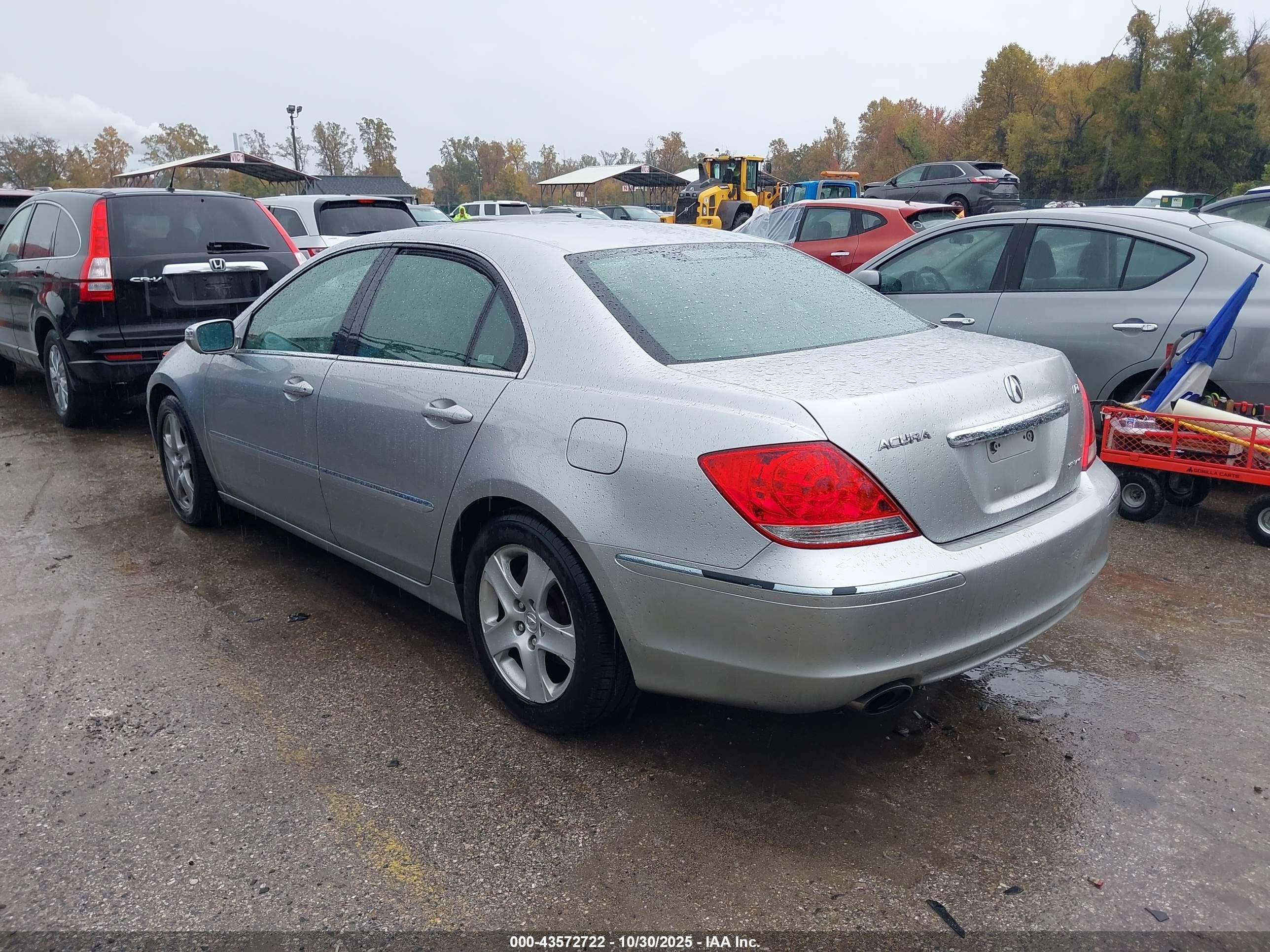 2008 Acura Rl 3.5 Серебряный vin: JH4KB16648C000841