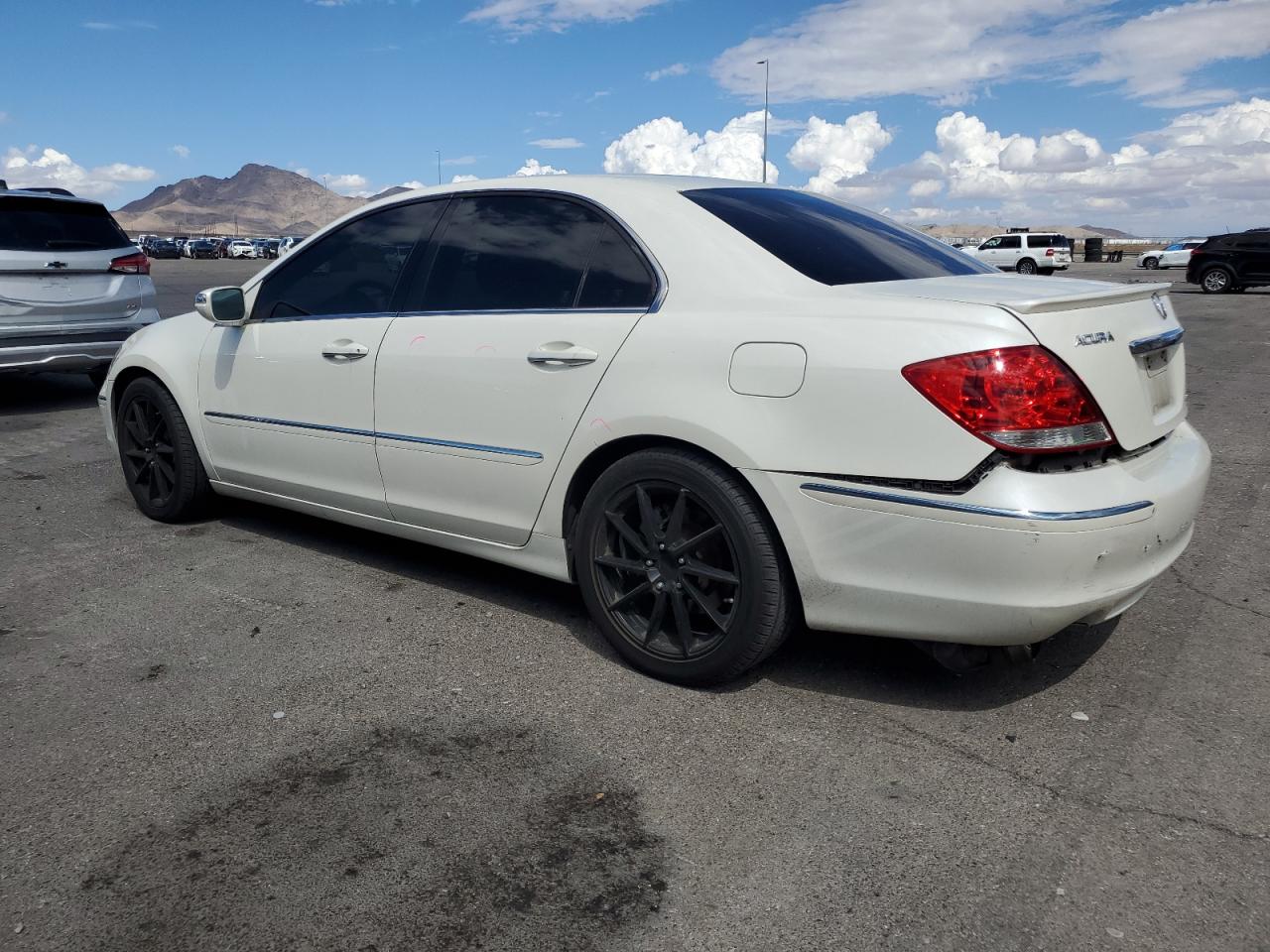 2008 Acura Rl White vin: JH4KB16648C004422