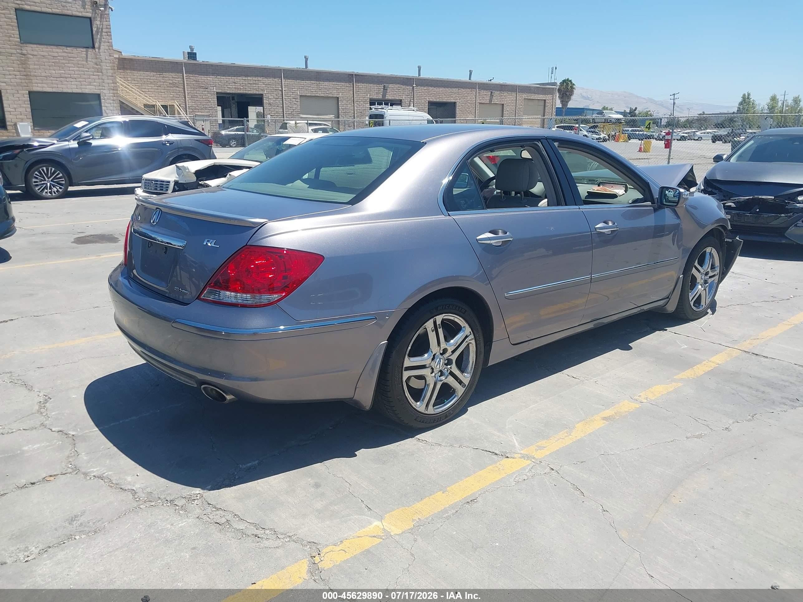 2008 Acura Rl 3.5 Серебряный vin: JH4KB16678C003913