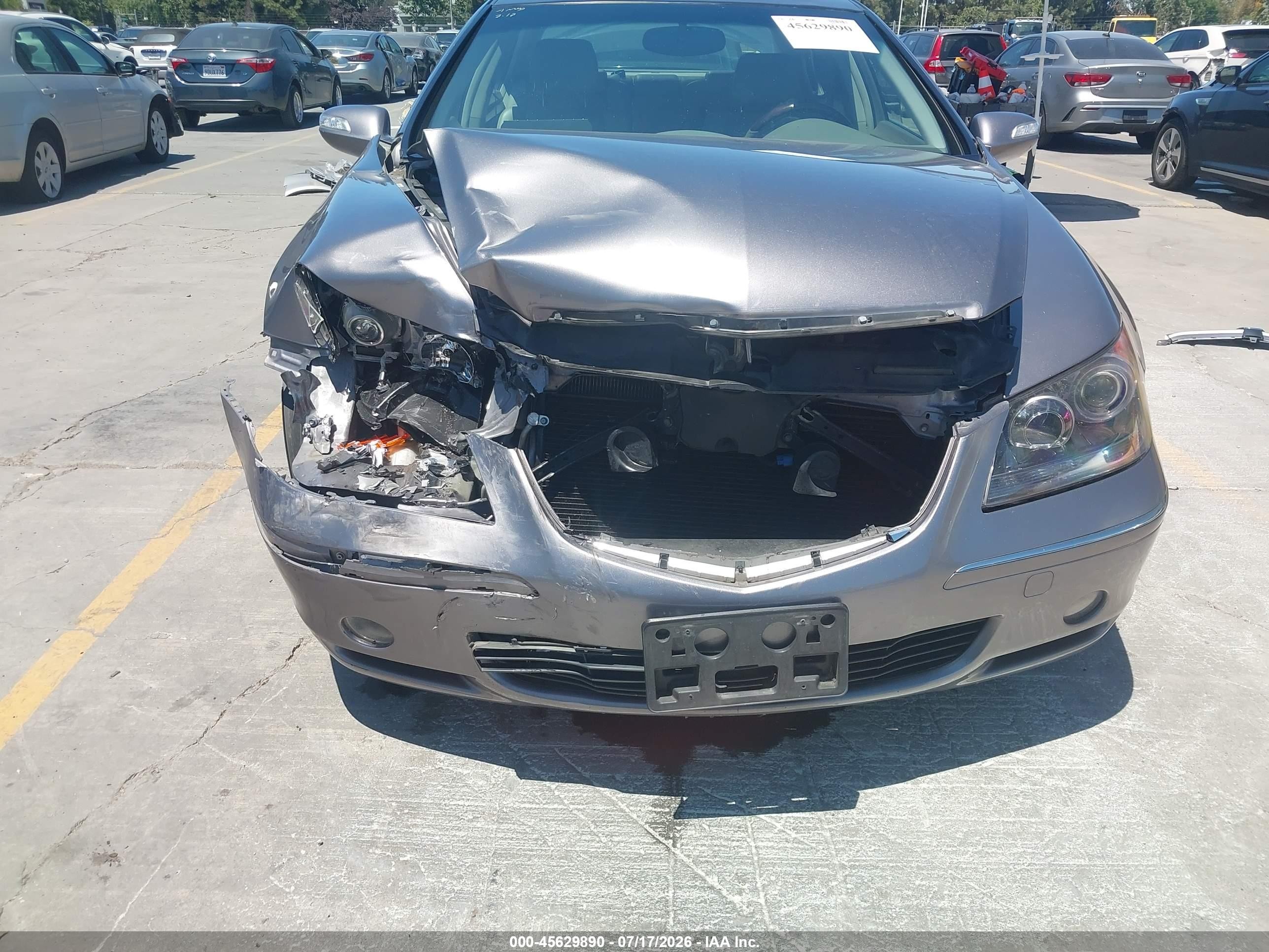 2008 Acura Rl 3.5 Серебряный vin: JH4KB16678C003913