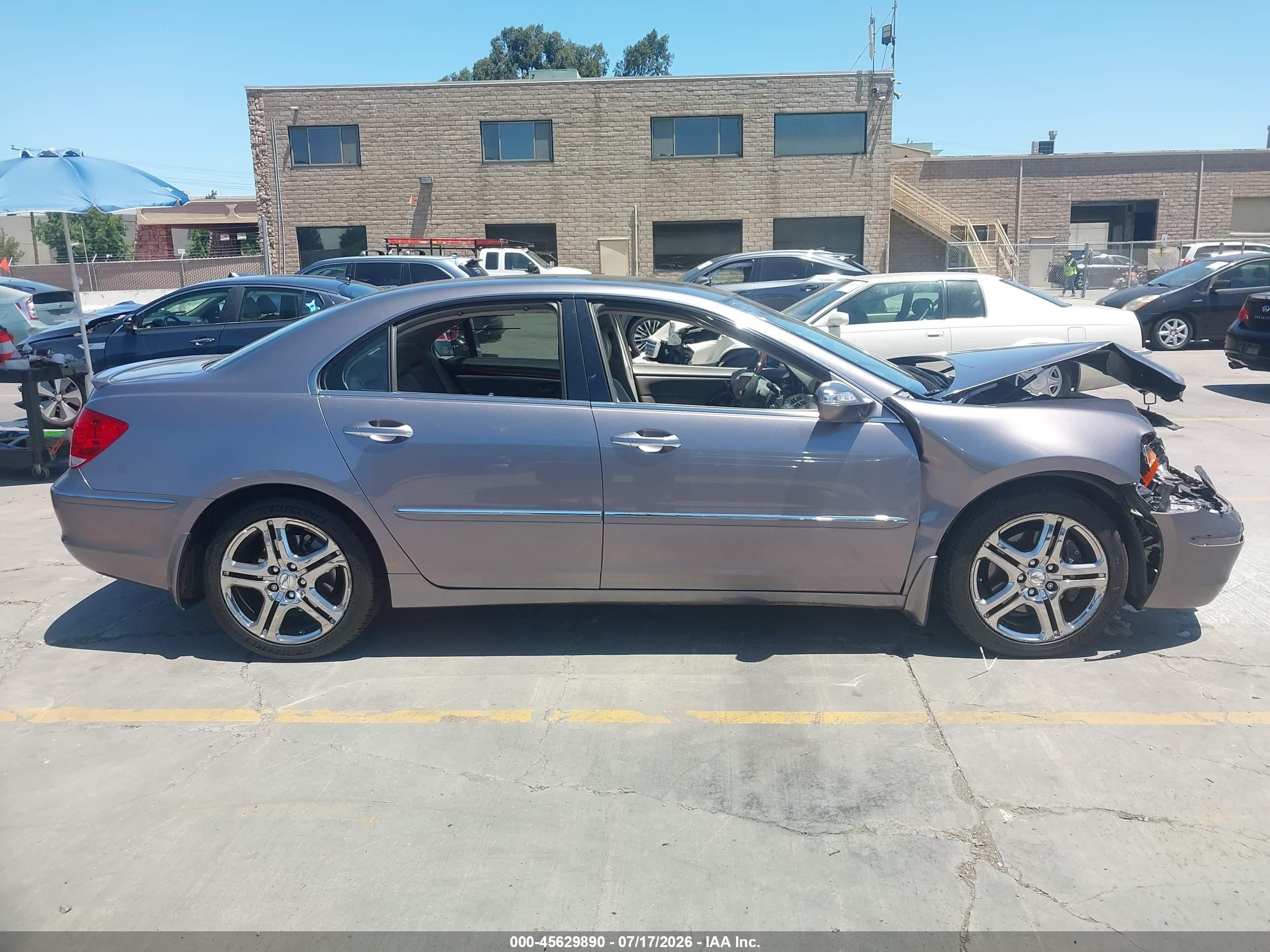 2008 Acura Rl 3.5 Серебряный vin: JH4KB16678C003913