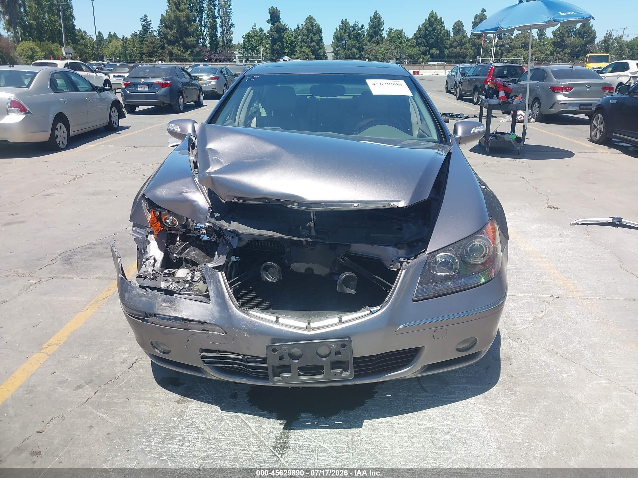 2008 Acura Rl 3.5 Серебряный vin: JH4KB16678C003913