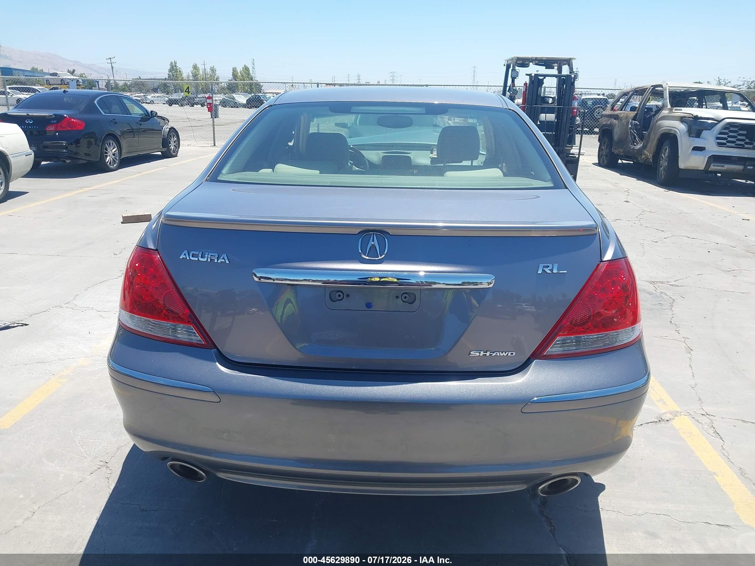 2008 Acura Rl 3.5 Серебряный vin: JH4KB16678C003913