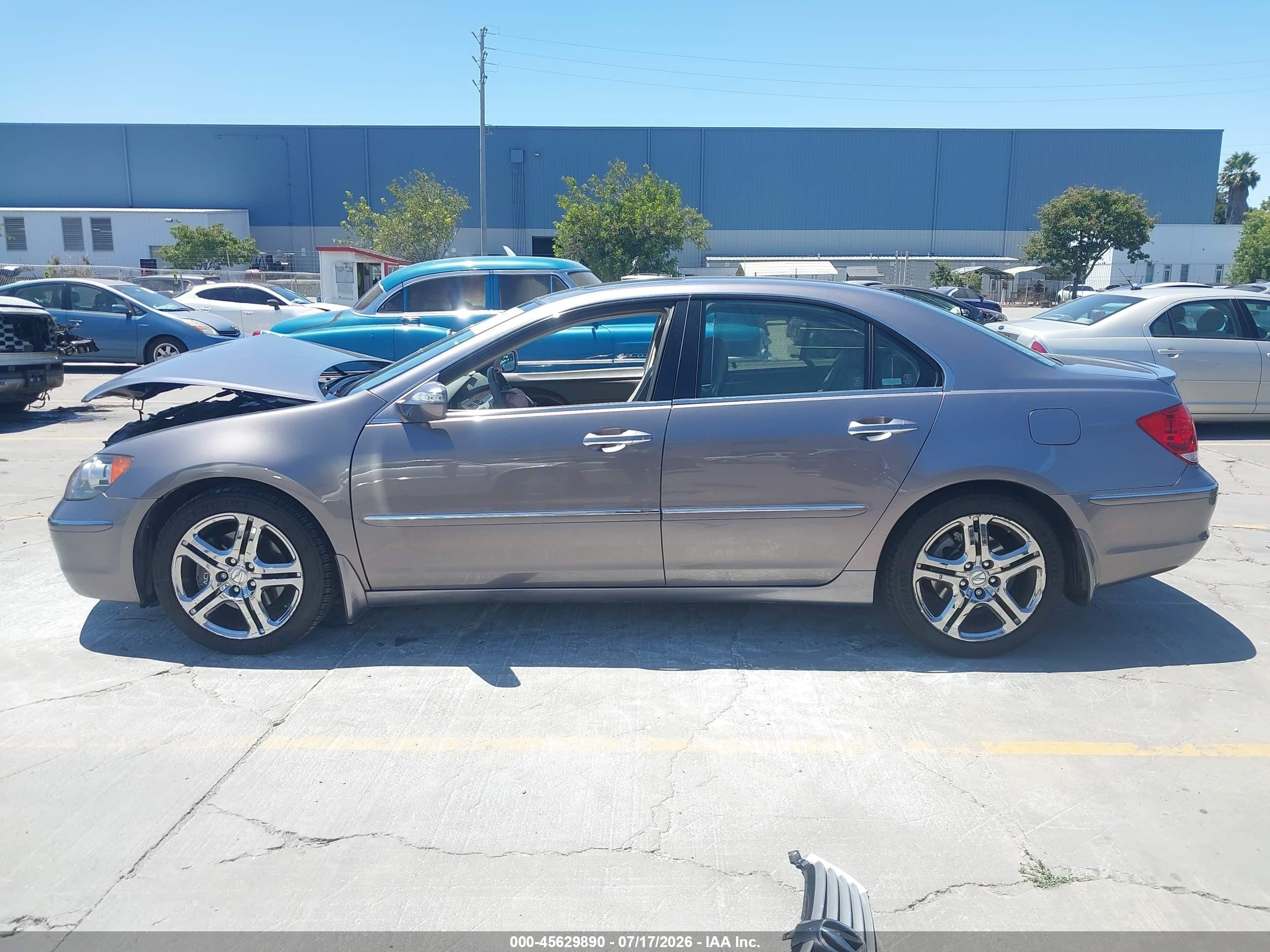 2008 Acura Rl 3.5 Серебряный vin: JH4KB16678C003913