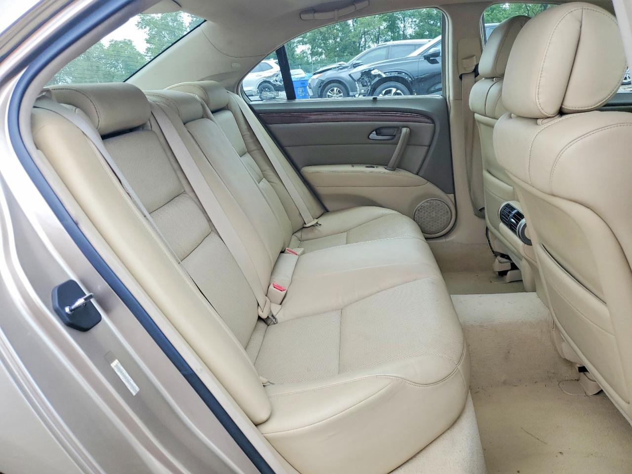 2008 Acura Rl Gold vin: JH4KB16678C003927