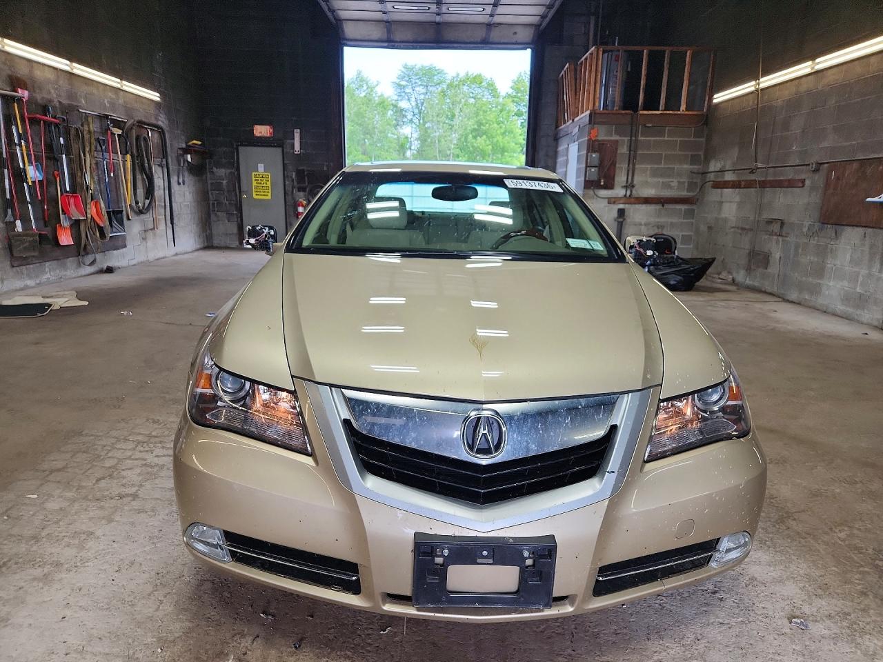 2009 Acura Rl Beige vin: JH4KB266X9C000706