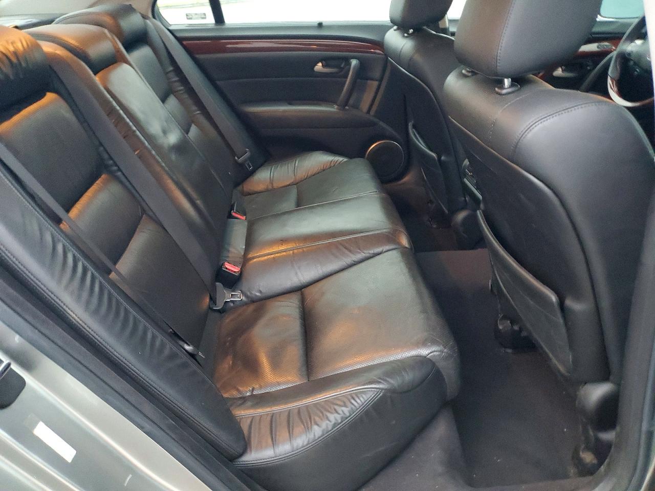 2009 Acura Rl Серебряный vin: JH4KB266X9C001130