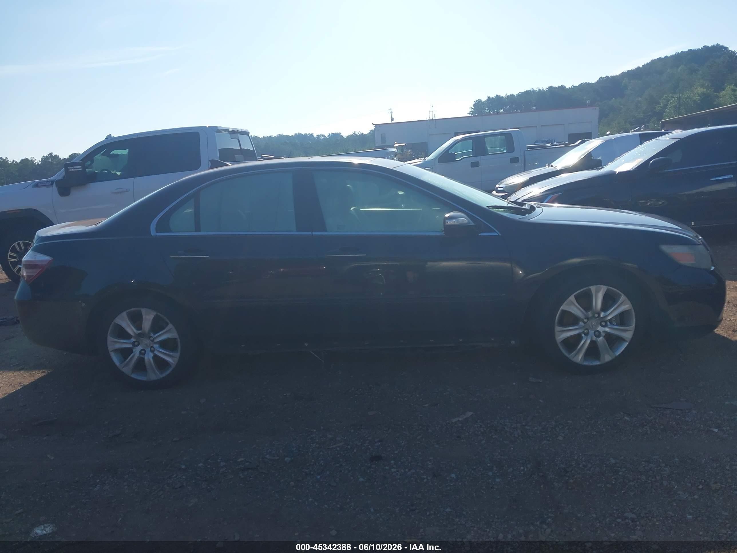 2009 Acura Rl 3.7 Black vin: JH4KB266X9C002178