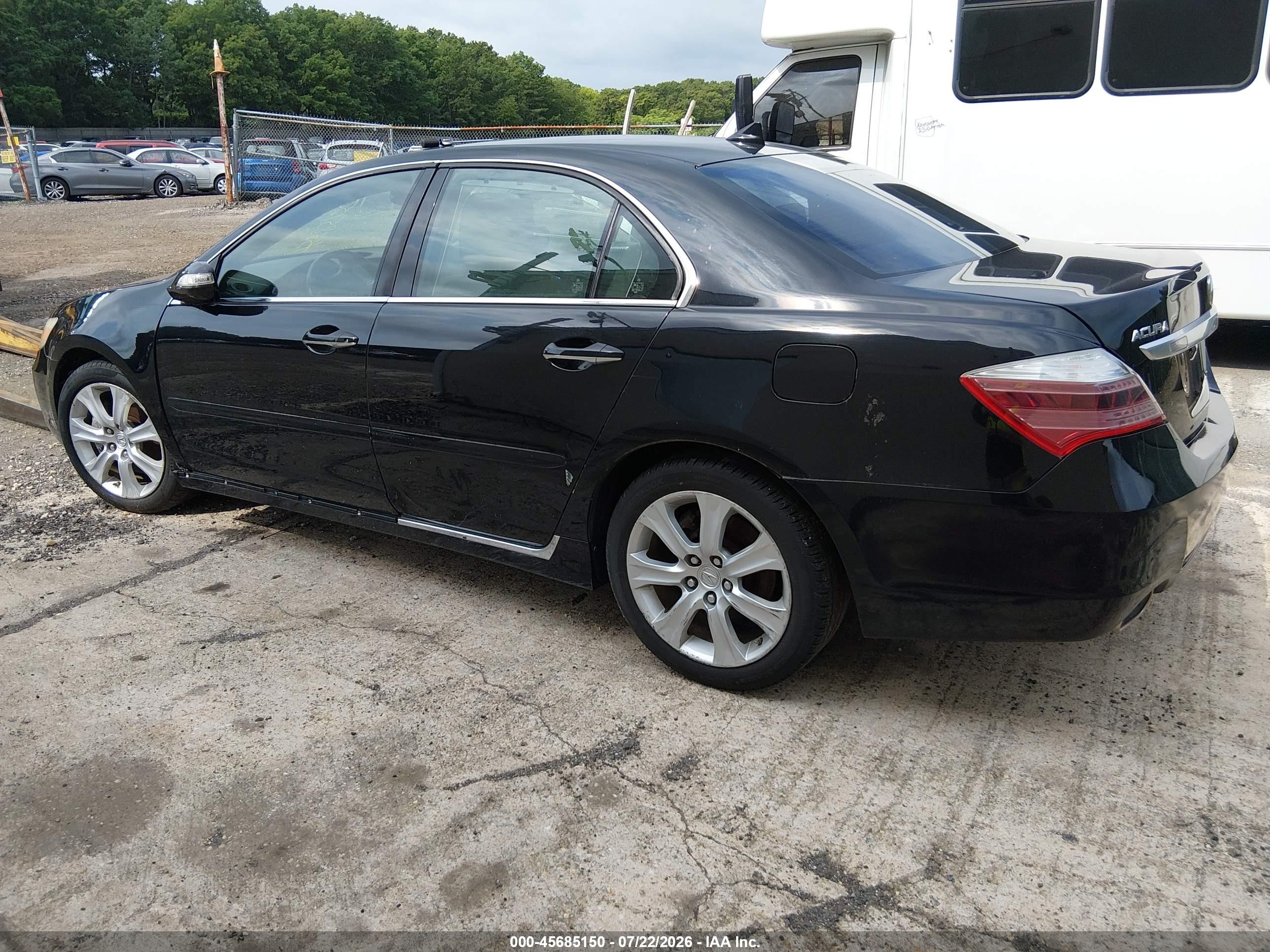 2010 Acura Rl 3.7 Black vin: JH4KB2F60AC001108