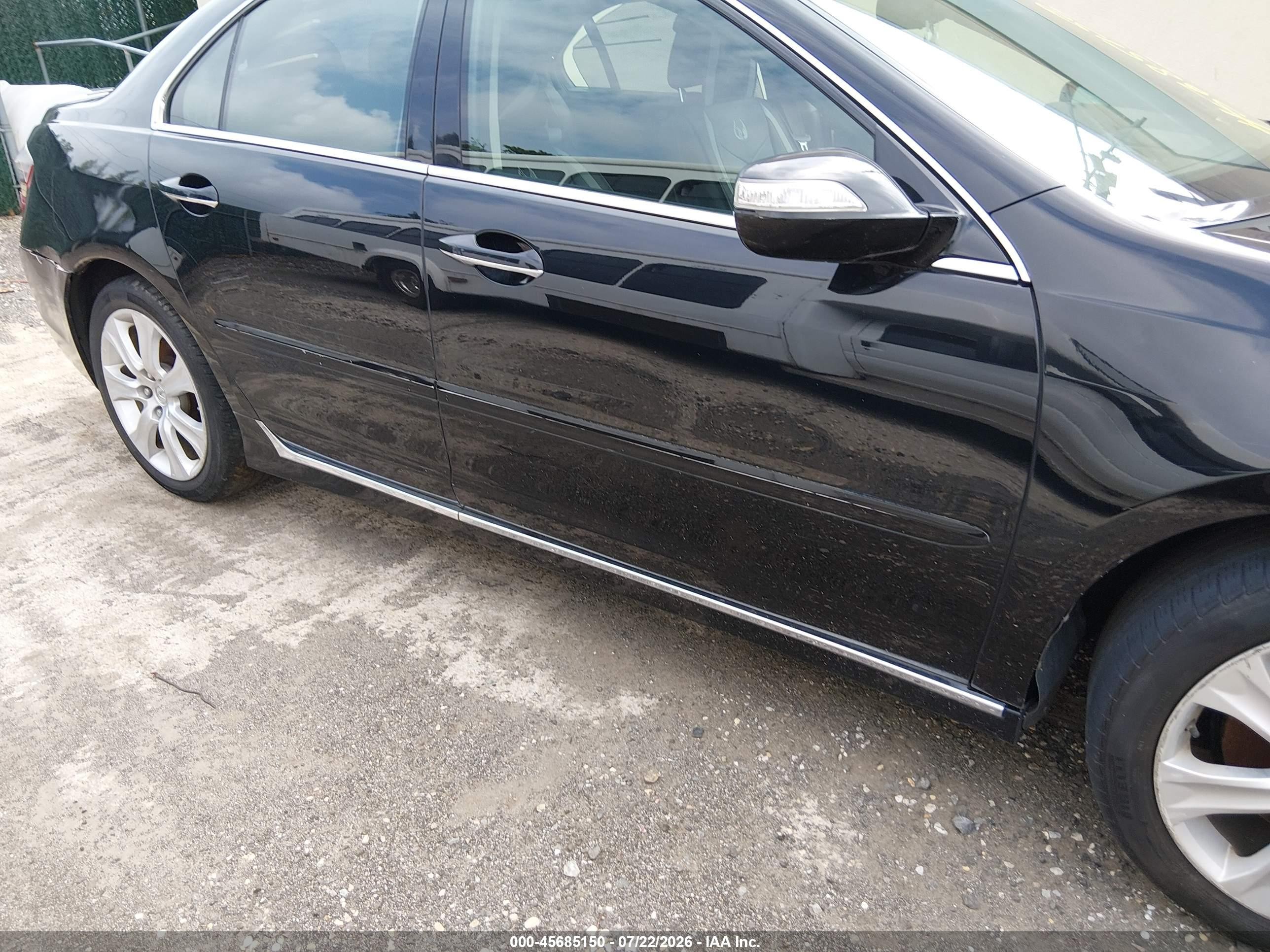 2010 Acura Rl 3.7 Black vin: JH4KB2F60AC001108