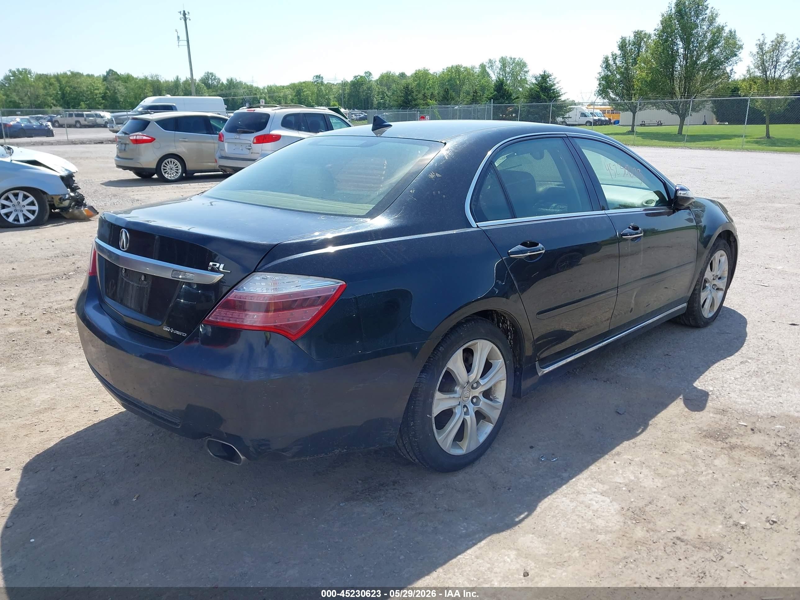 2010 Acura Rl 3.7 Black vin: JH4KB2F60AC001111