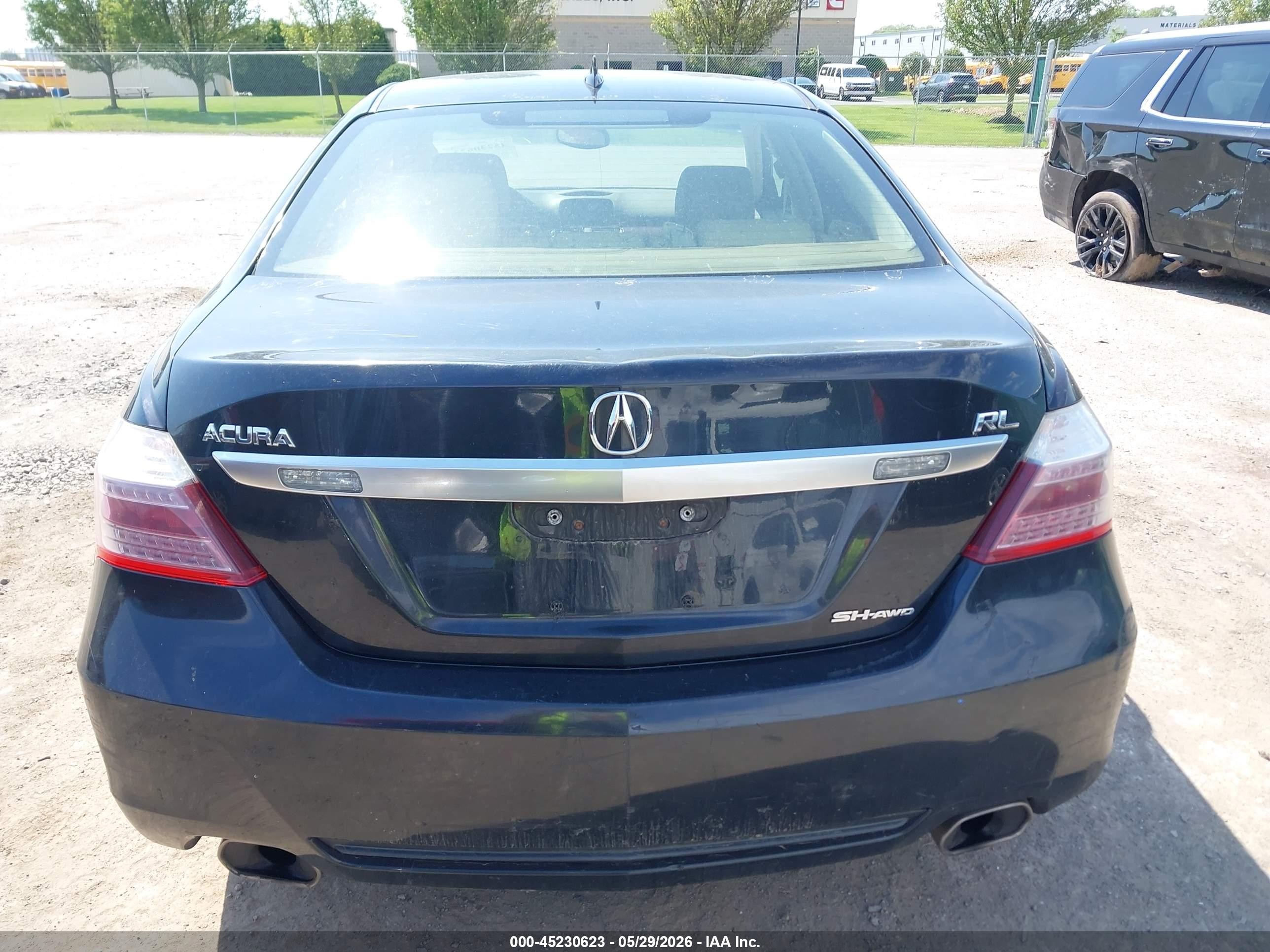 2010 Acura Rl 3.7 Black vin: JH4KB2F60AC001111