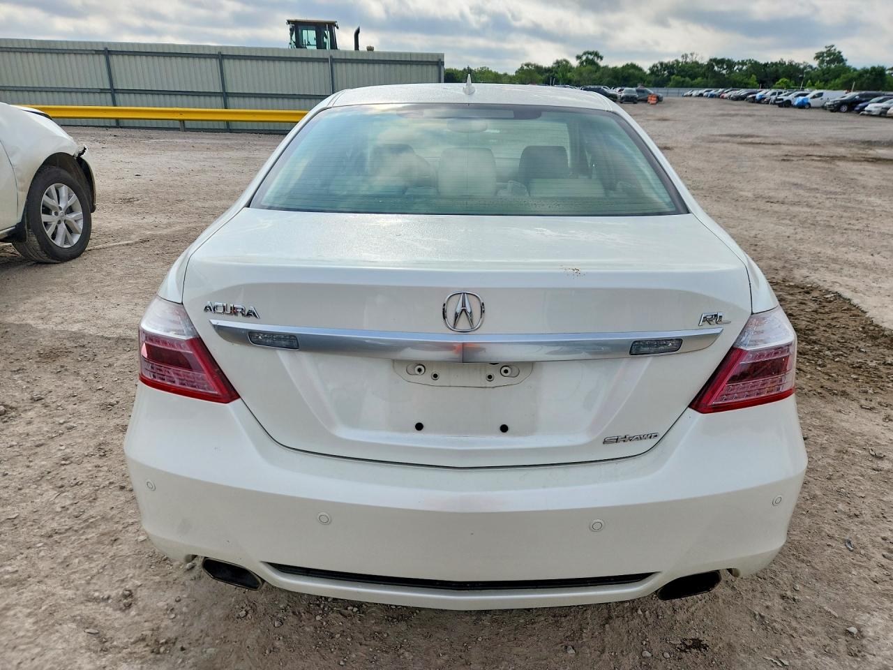 2012 Acura Rl White vin: JH4KB2F62CC000013