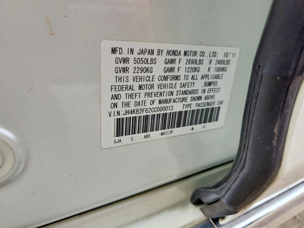 2012 Acura Rl White vin: JH4KB2F62CC000013