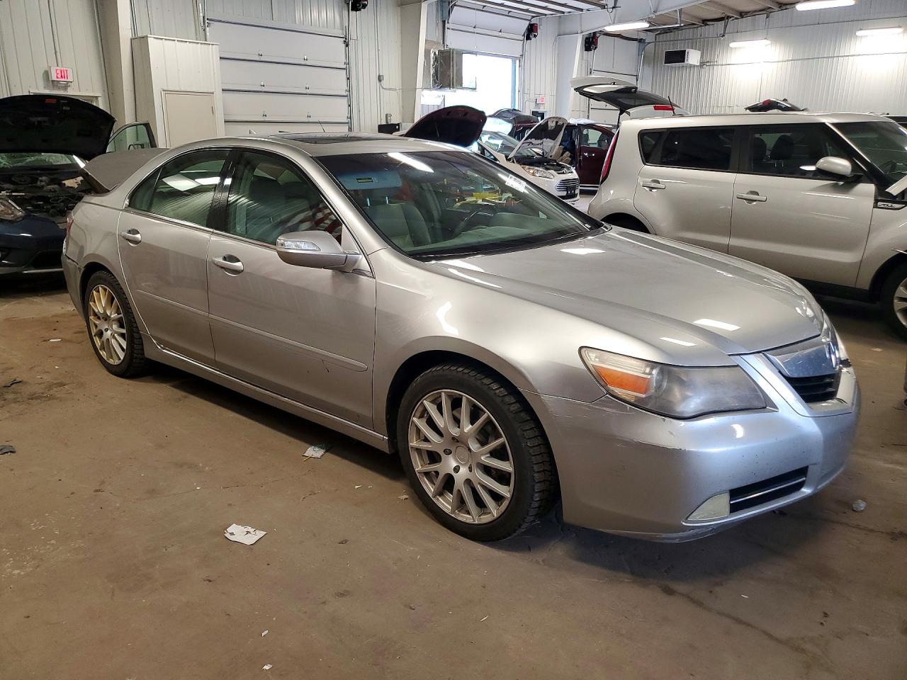 2010 Acura Rl Серебряный vin: JH4KB2F63AC002690