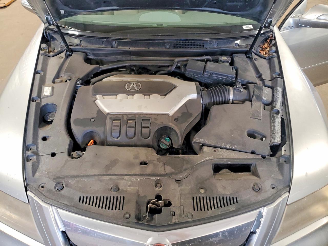 2010 Acura Rl Серебряный vin: JH4KB2F63AC002690