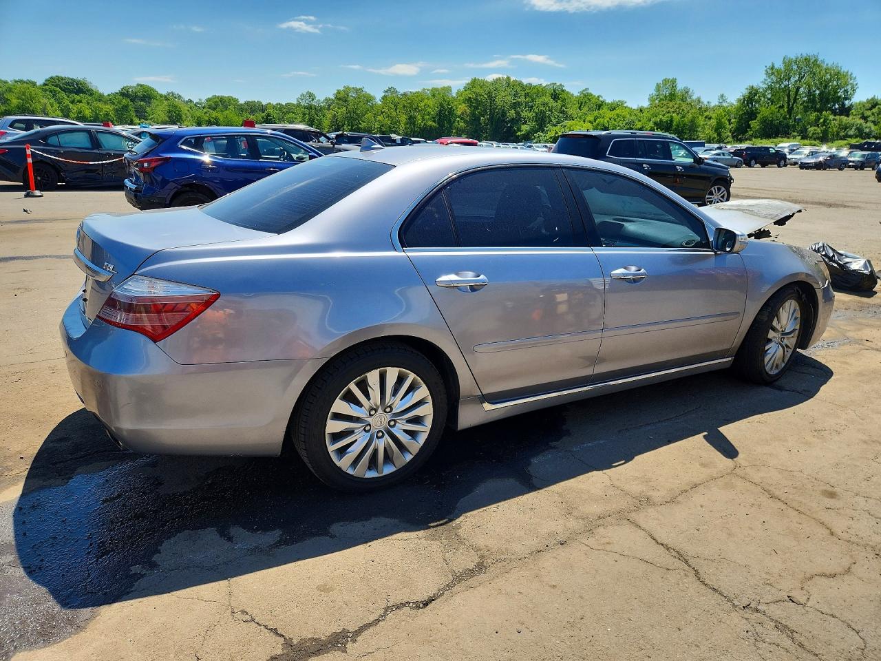 2012 Acura Rl Gray vin: JH4KB2F64CC000207