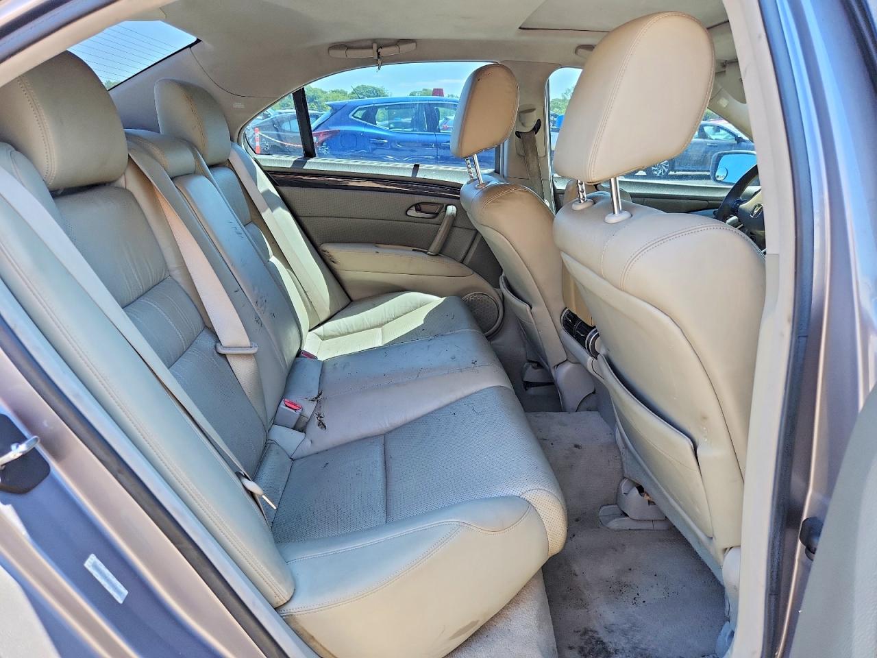 2012 Acura Rl Gray vin: JH4KB2F64CC000207