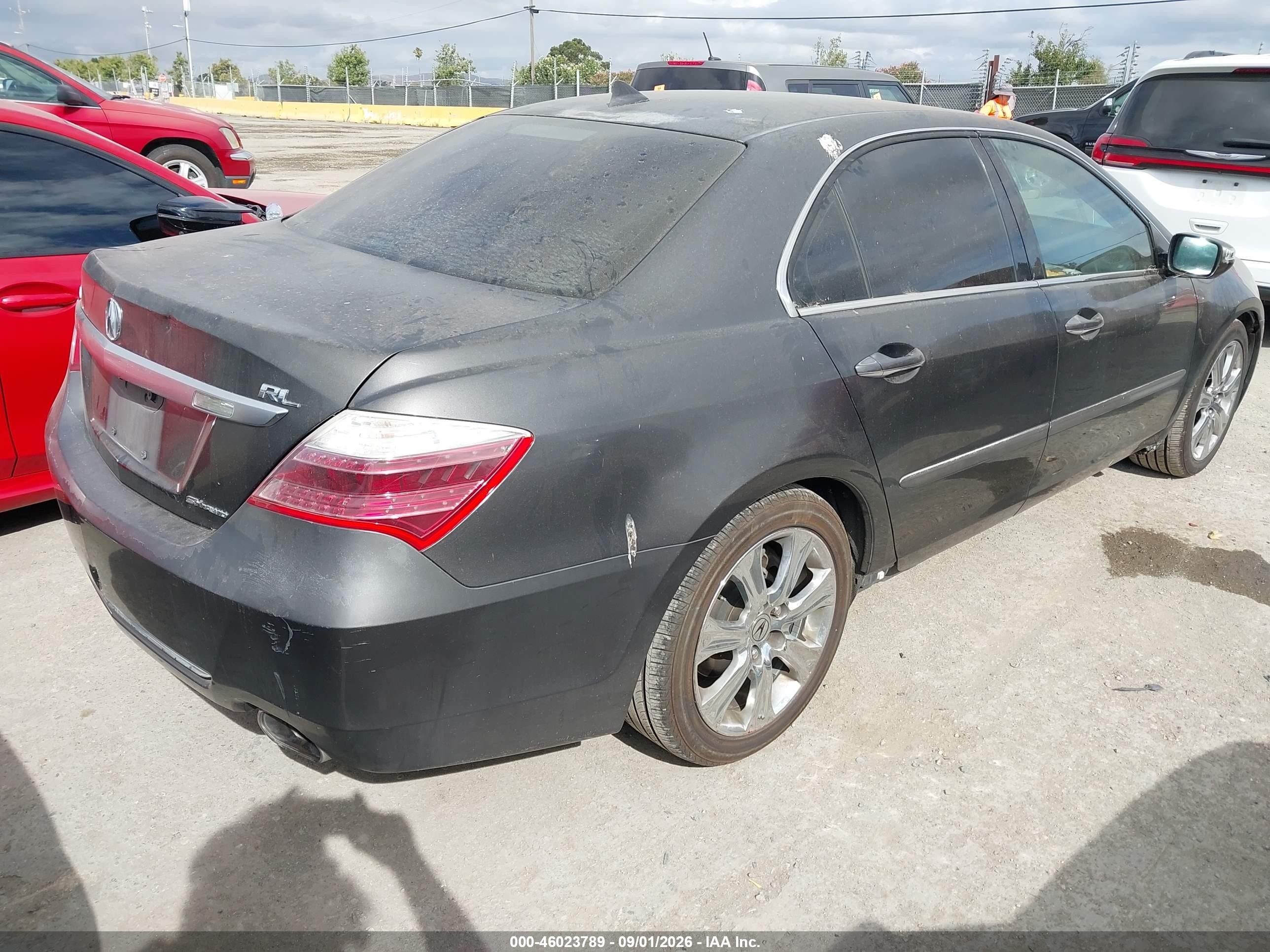 2010 Acura Rl 3.7 Gray vin: JH4KB2F65AC000715