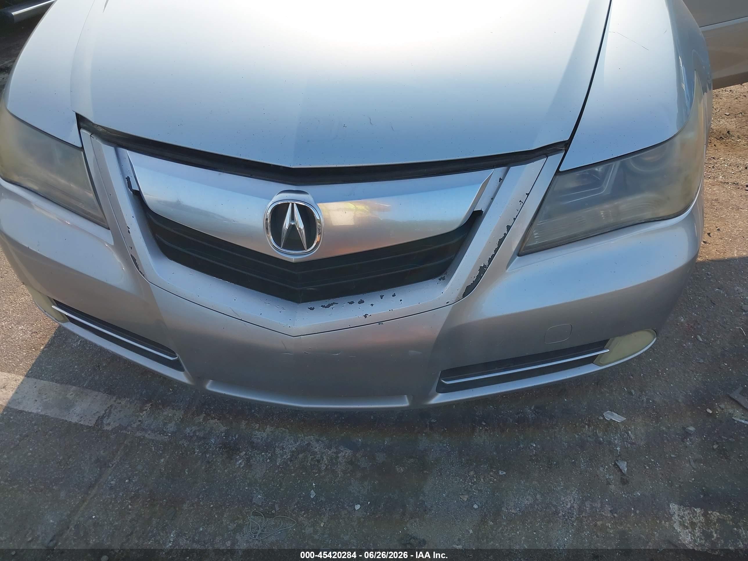 2010 Acura Rl 3.7 Silver vin: JH4KB2F69AC002130