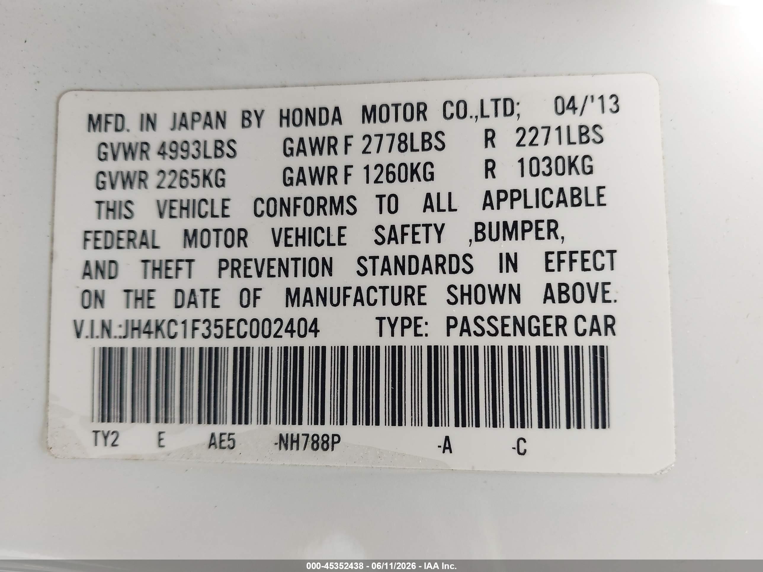 2014 Acura Rlx   White vin: JH4KC1F35EC002404