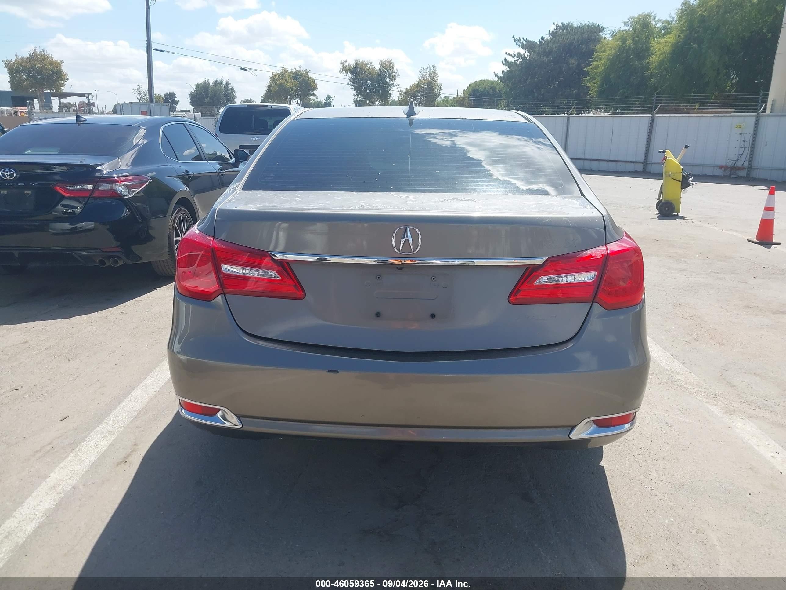 2014 Acura Rlx   Gray vin: JH4KC1F51EC006063