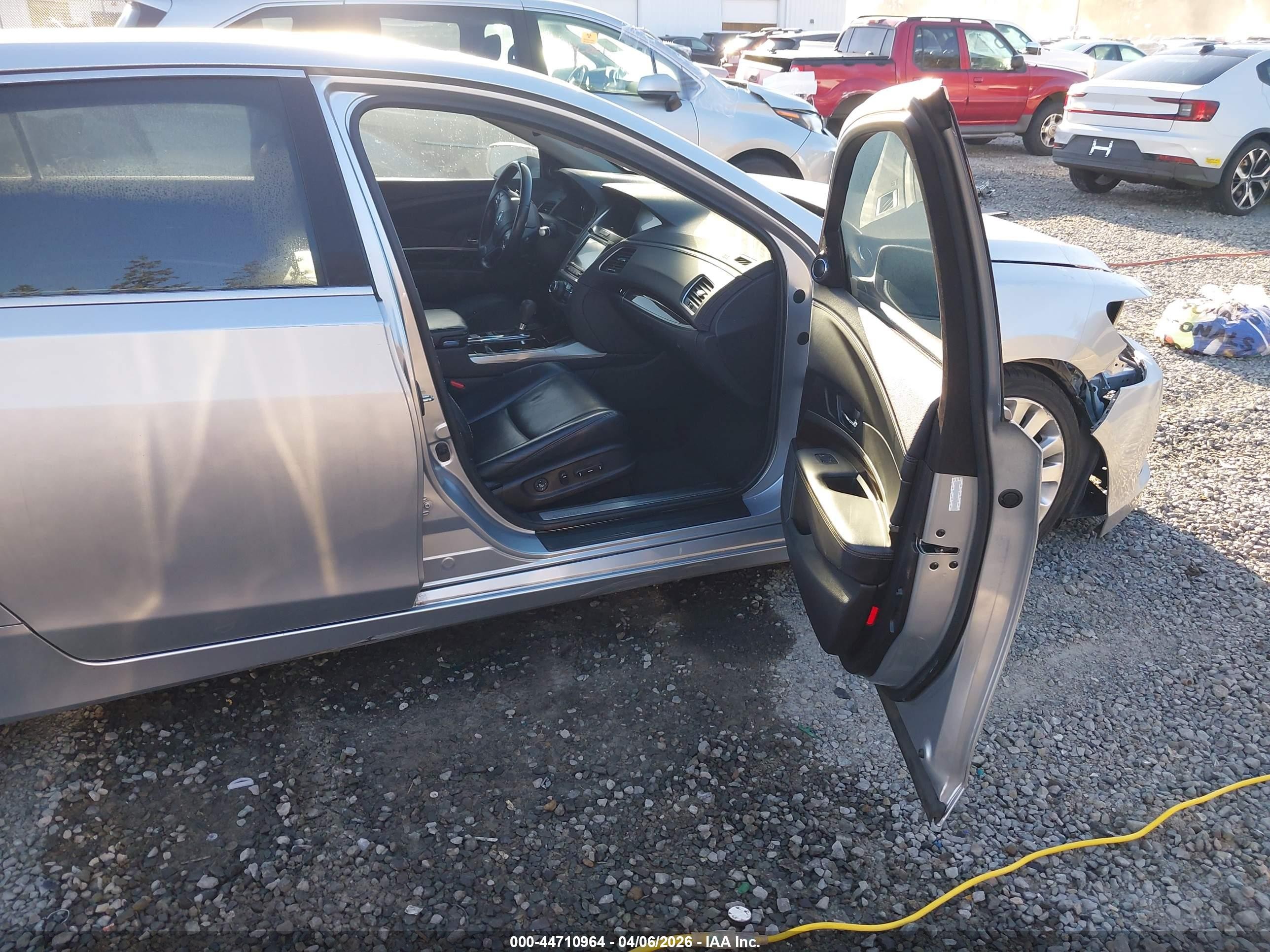 2014 Acura Rlx   Silver vin: JH4KC1F52EC004533