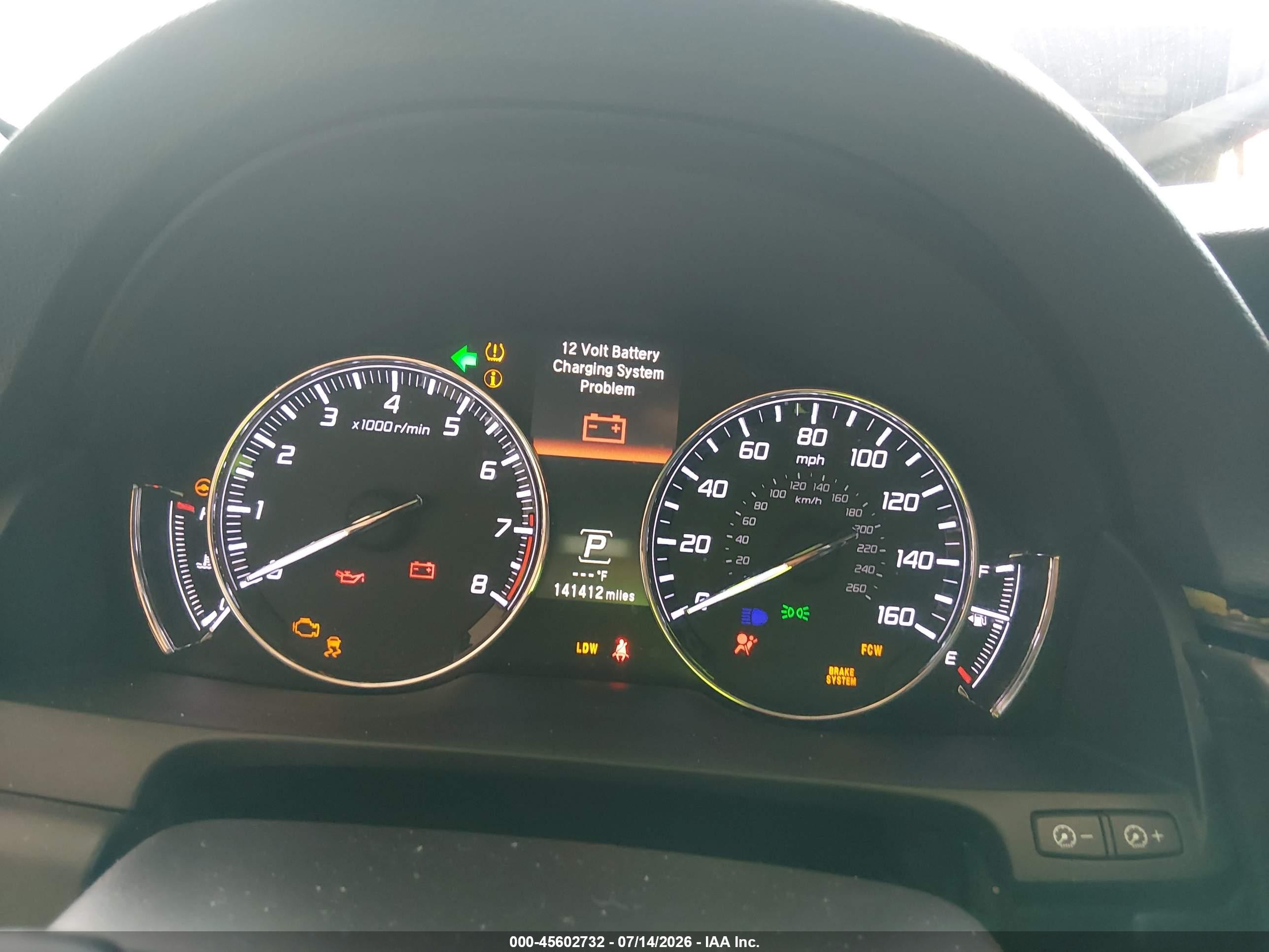 2015 Acura Rlx   Silver vin: JH4KC1F52FC000175