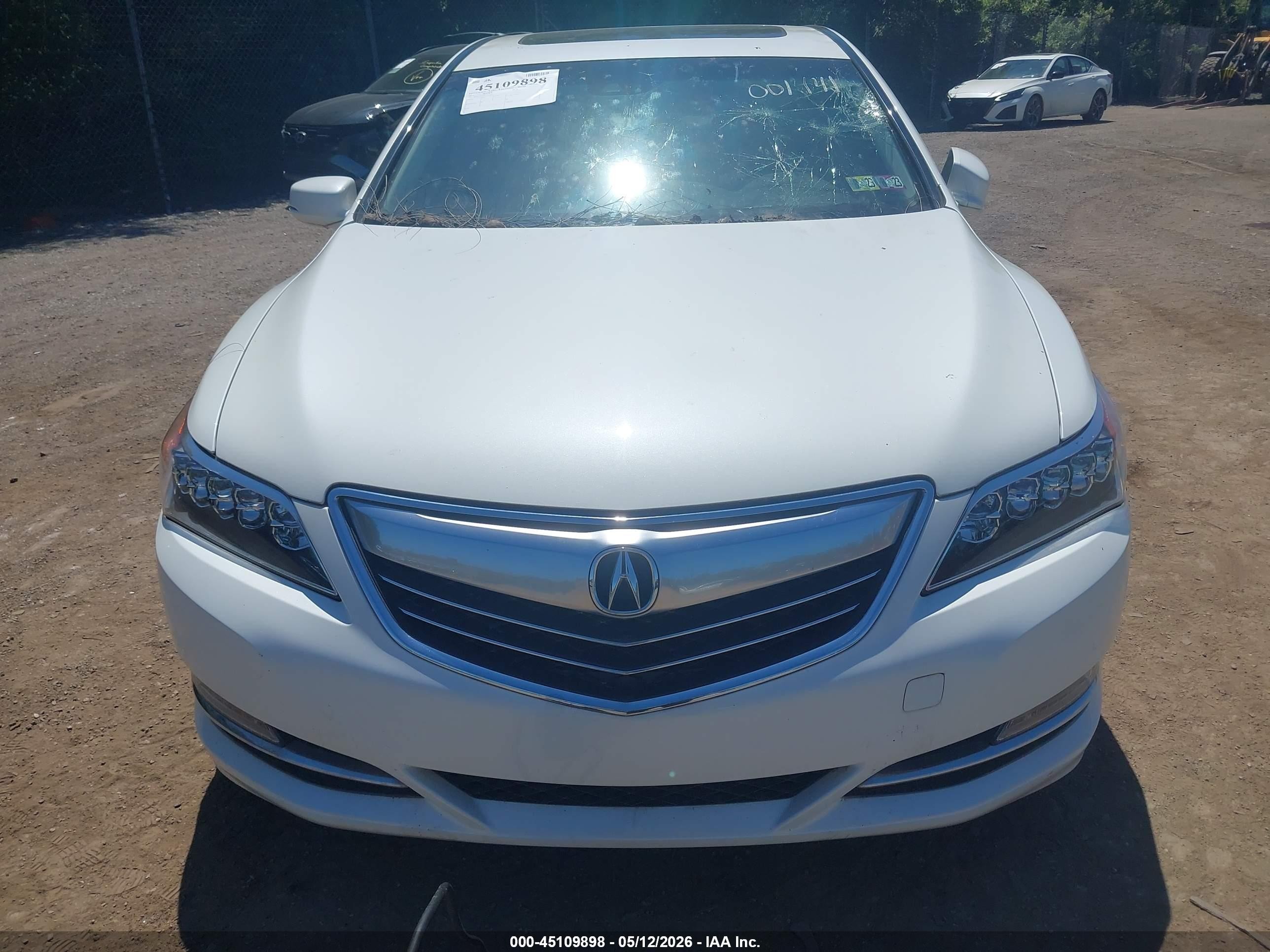 2014 Acura Rlx   White vin: JH4KC1F54EC001441