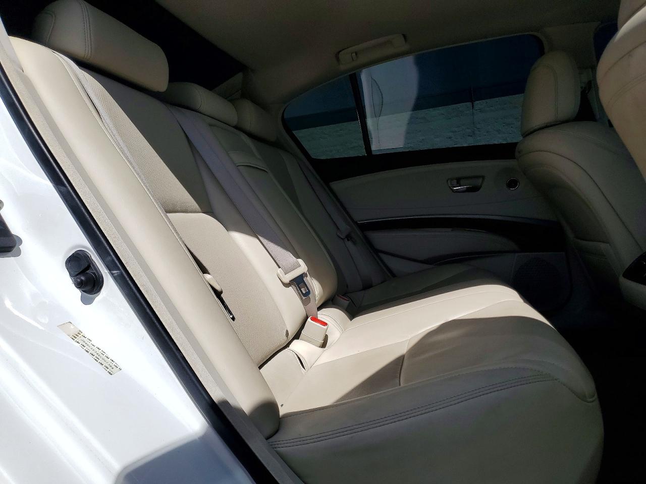 2014 Acura Rlx Tech White vin: JH4KC1F54EC007384