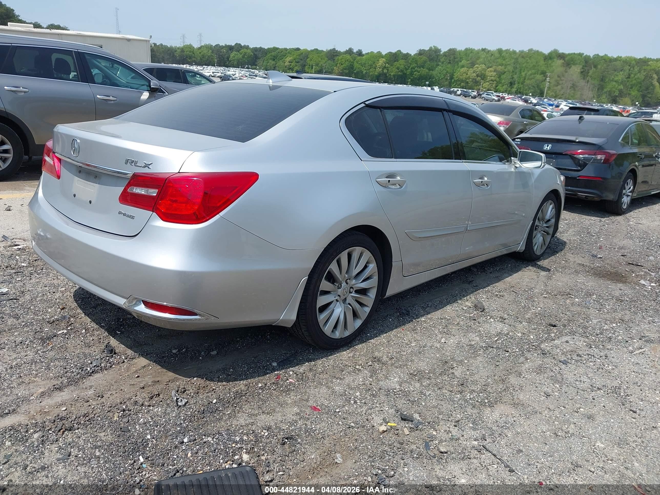 2015 Acura Rlx   Серебряный vin: JH4KC1F56FC001278