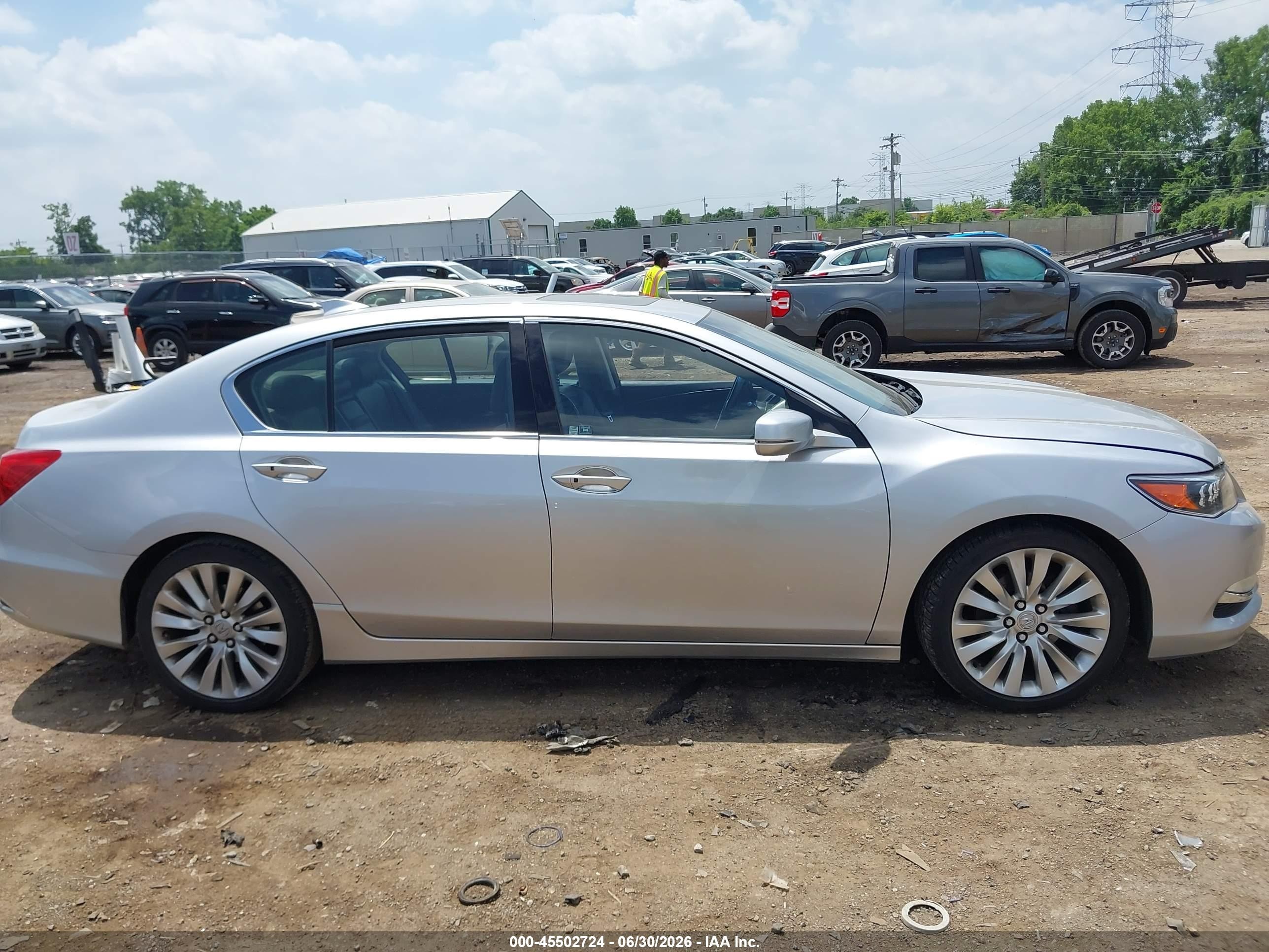 2014 Acura Rlx   Серебряный vin: JH4KC1F59EC007655
