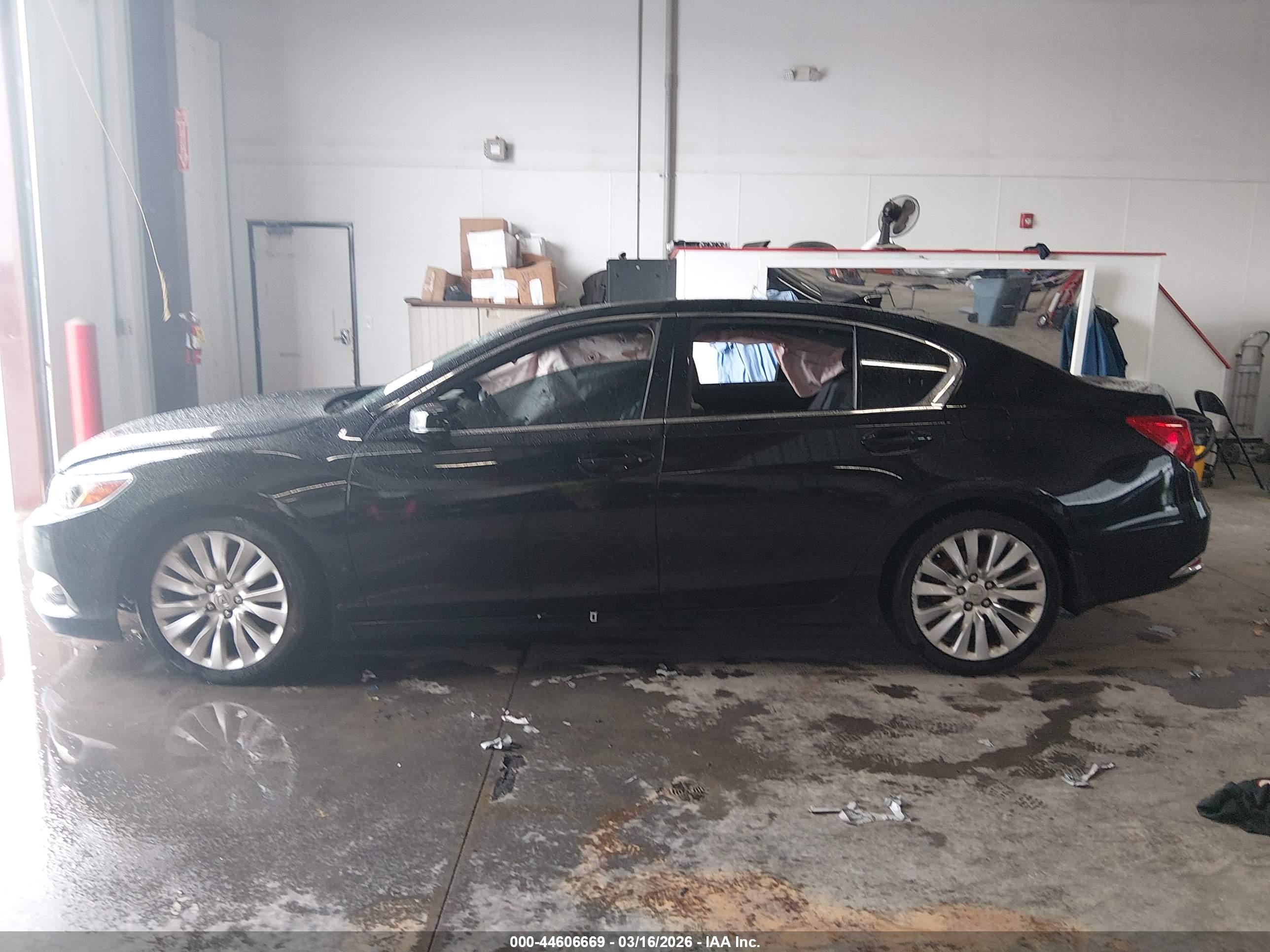 2014 Acura Rlx   Black vin: JH4KC1F90EC001617